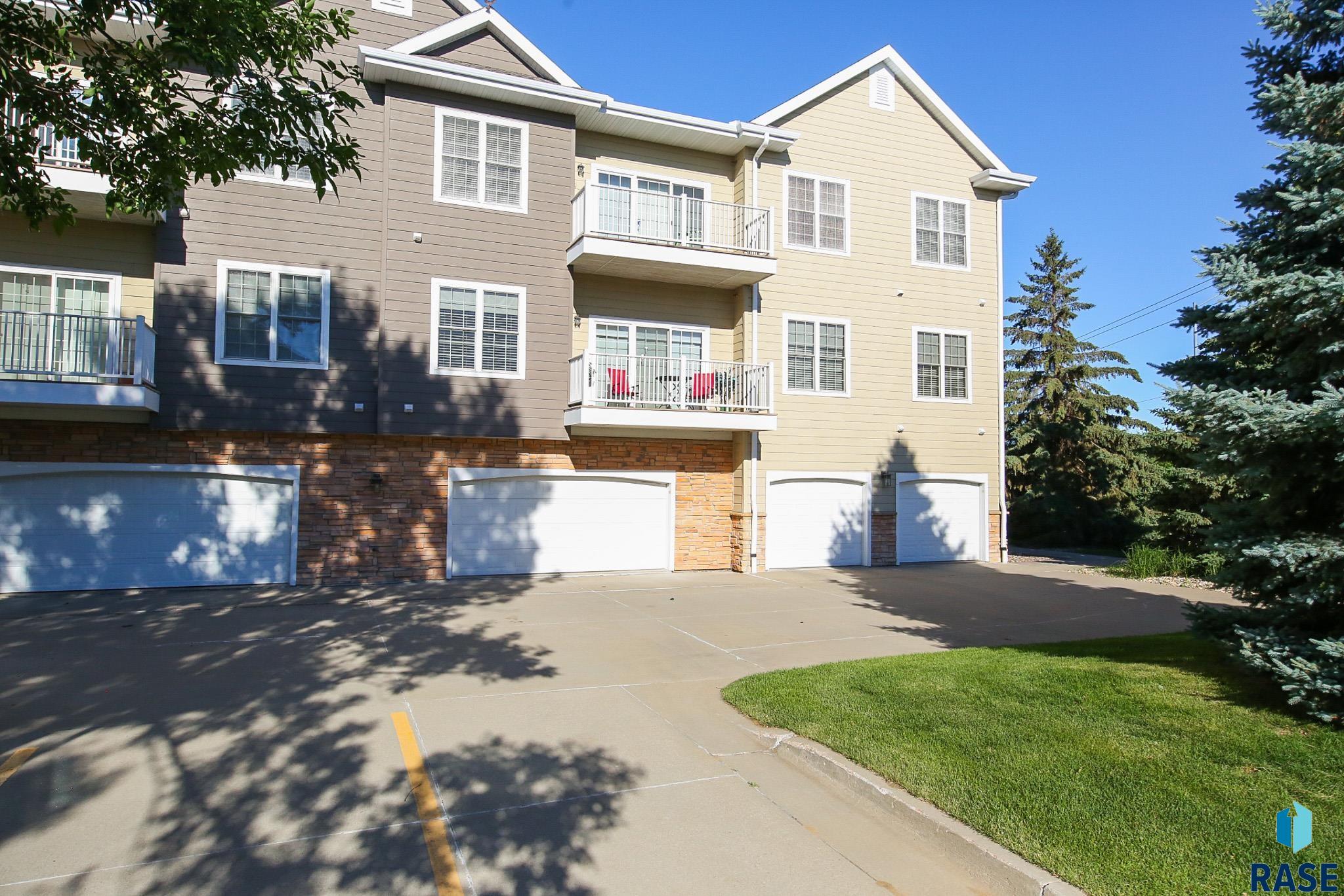 6106 S Avalon Ave Unit: A208