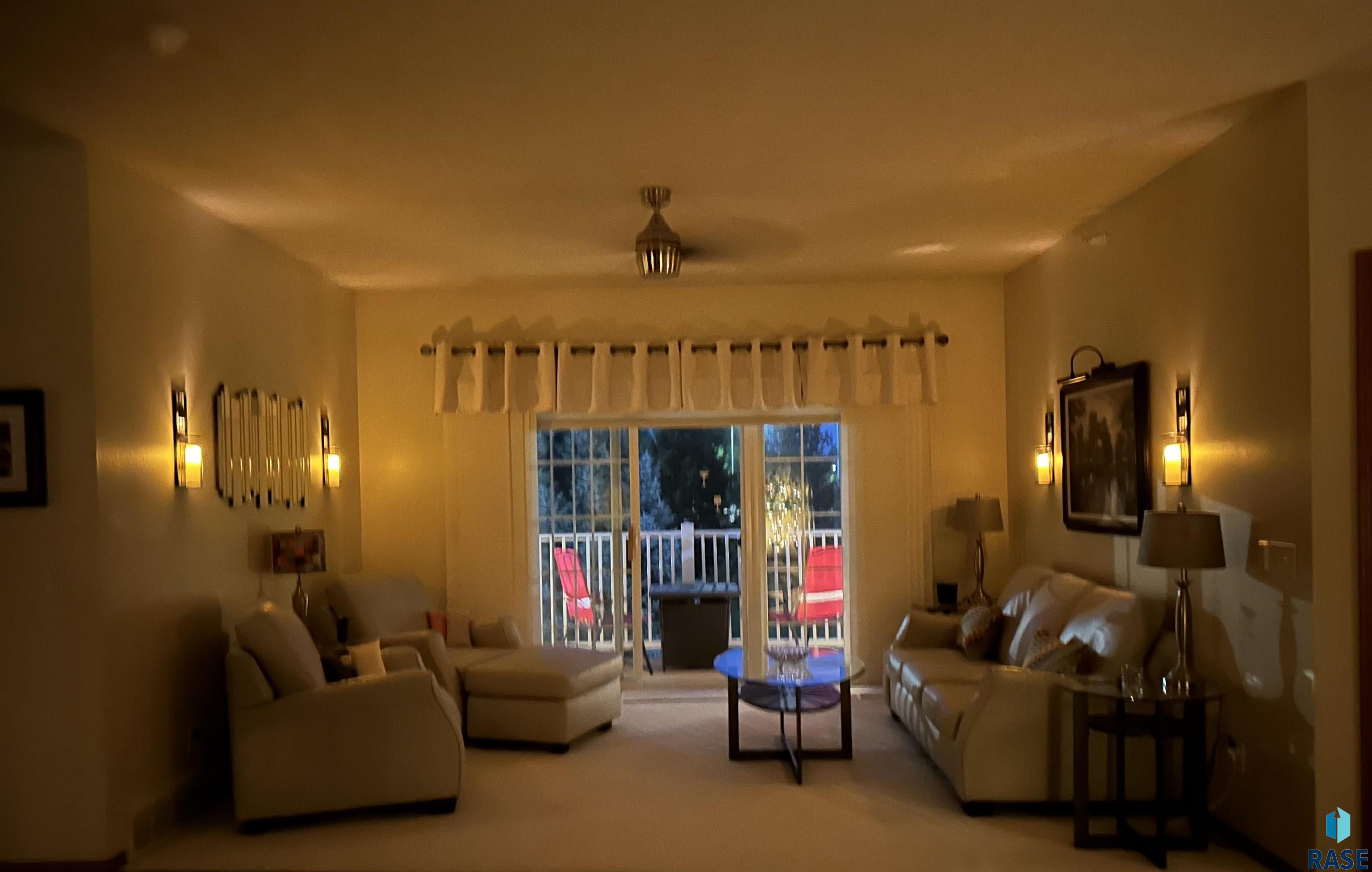 6106 S Avalon Ave Unit: A208