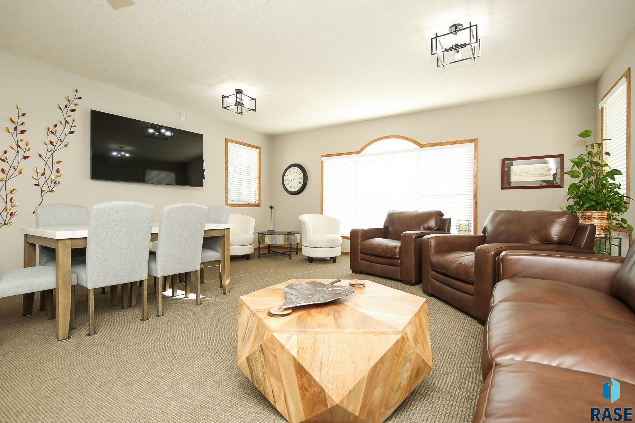 6106 S Avalon Ave Unit: A208