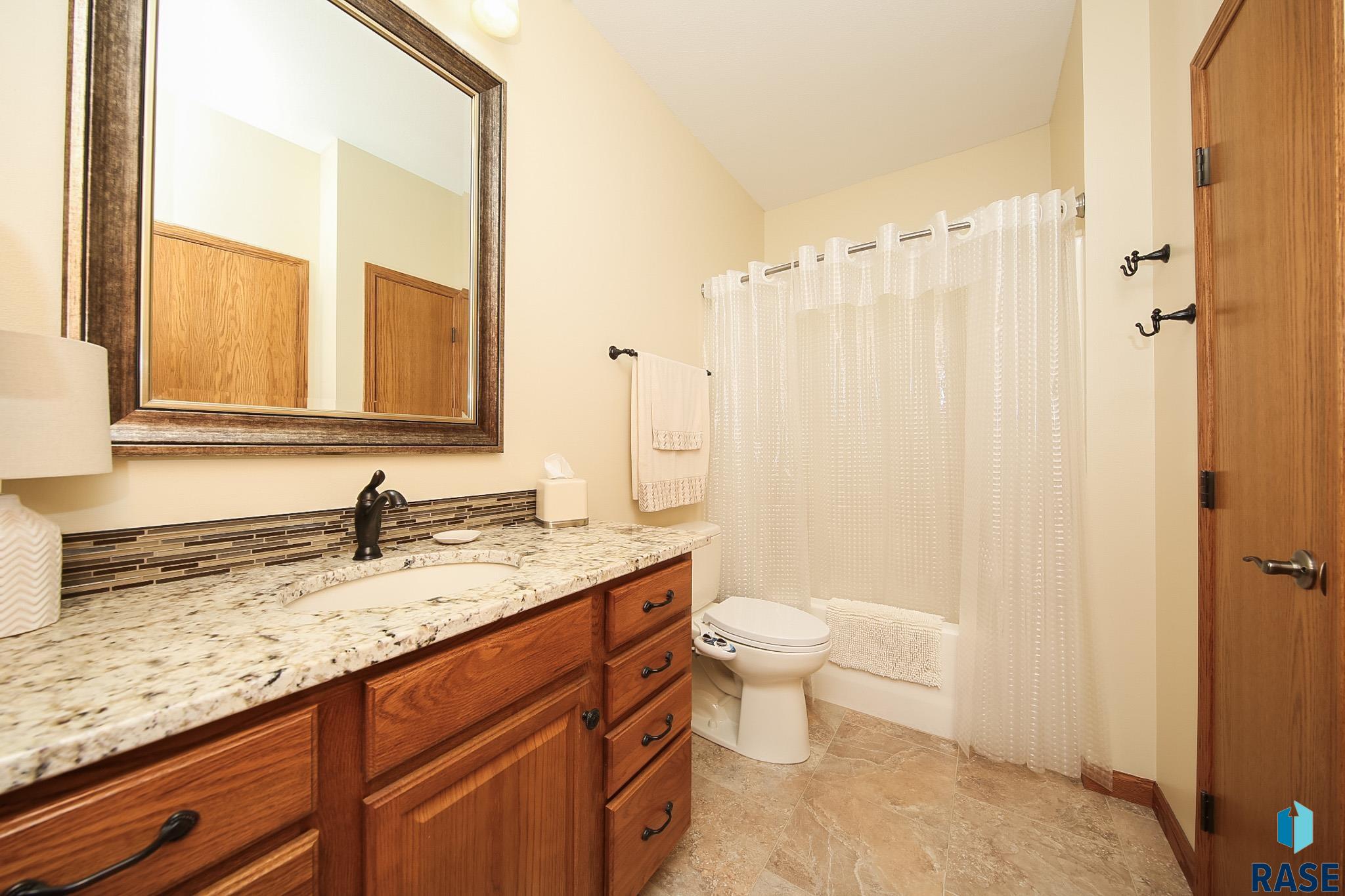 6106 S Avalon Ave Unit: A208