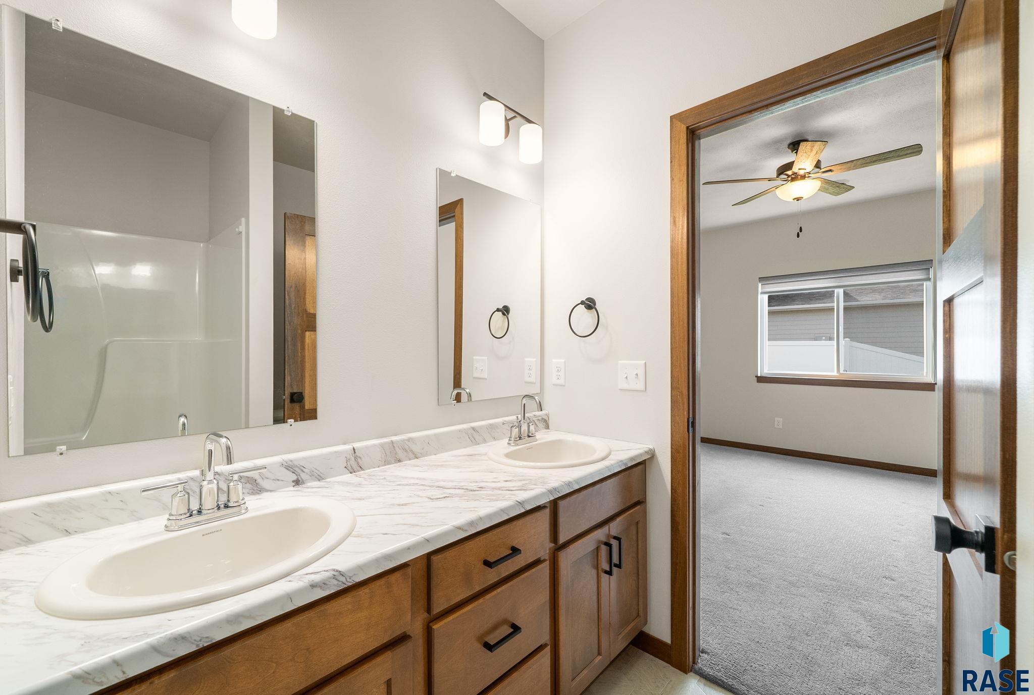 9017 W Jerald Pl