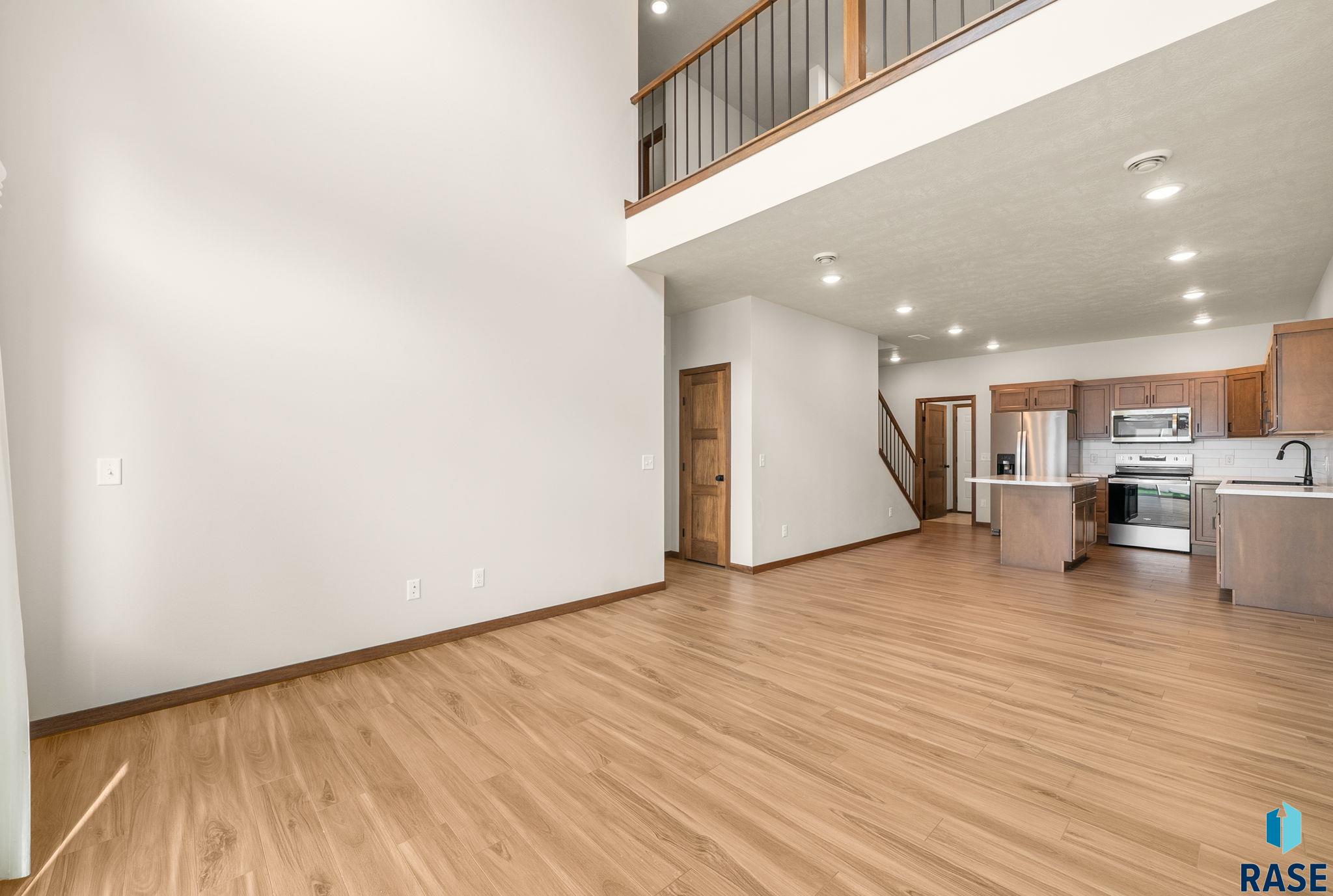 9017 W Jerald Pl