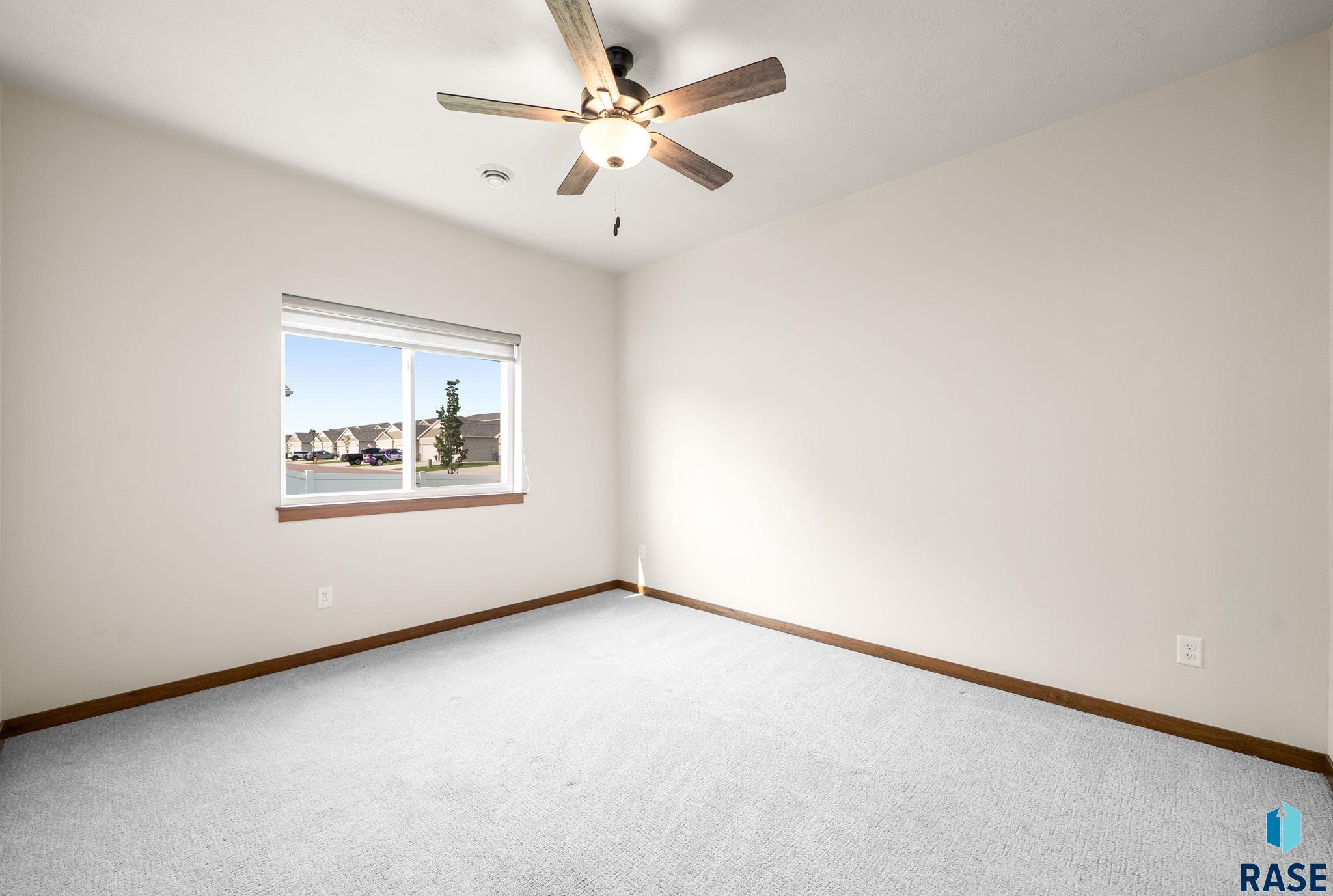 9017 W Jerald Pl