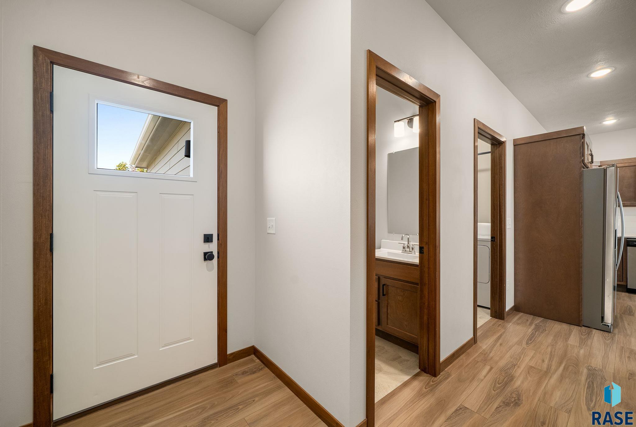 9017 W Jerald Pl