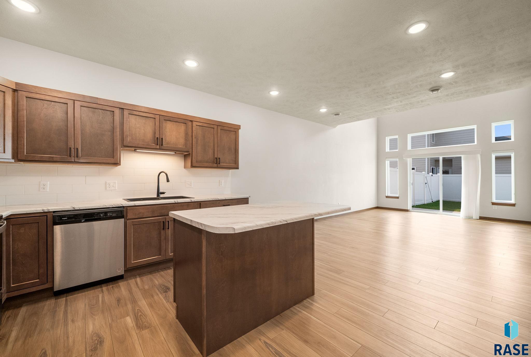 9017 W Jerald Pl
