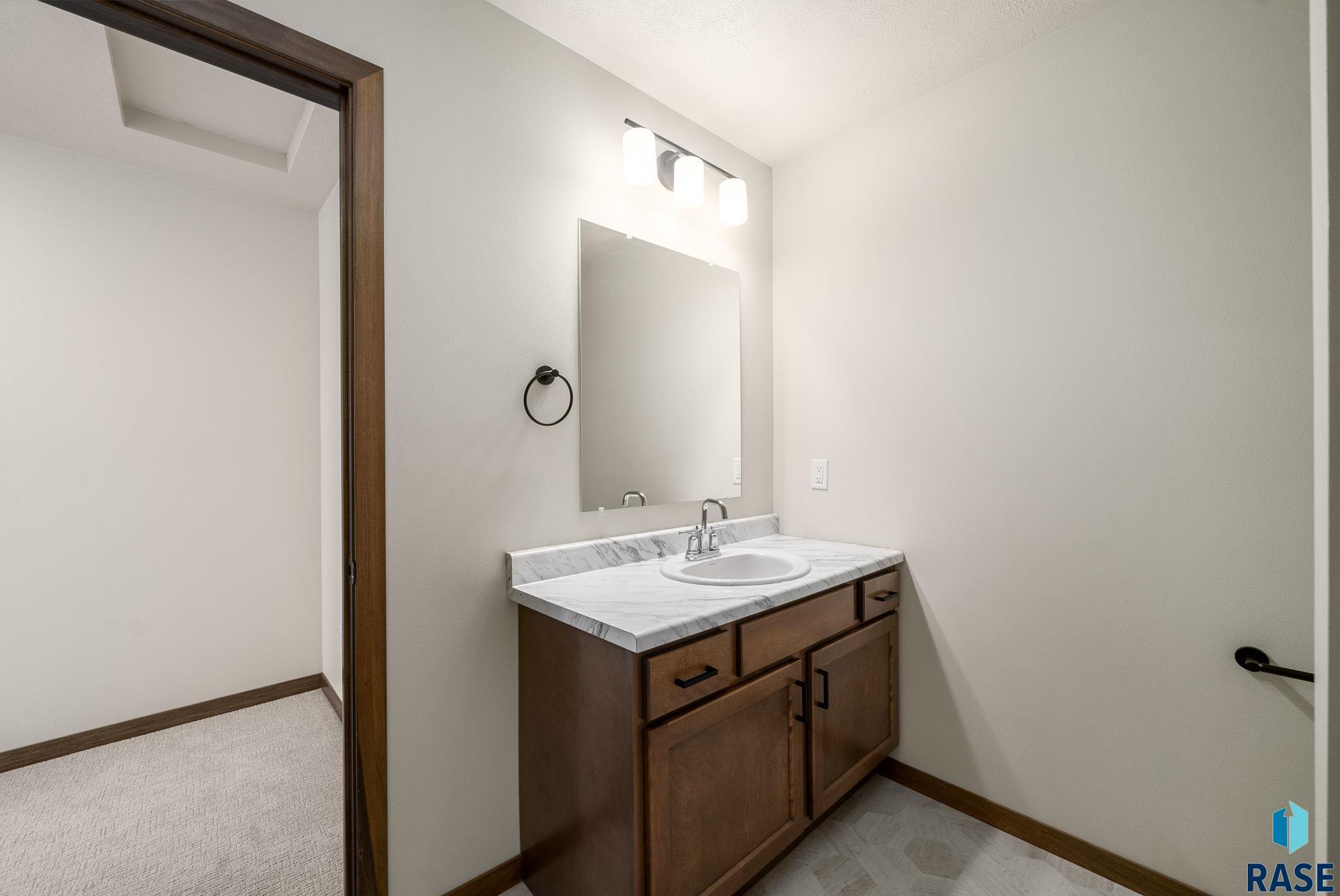 9017 W Jerald Pl