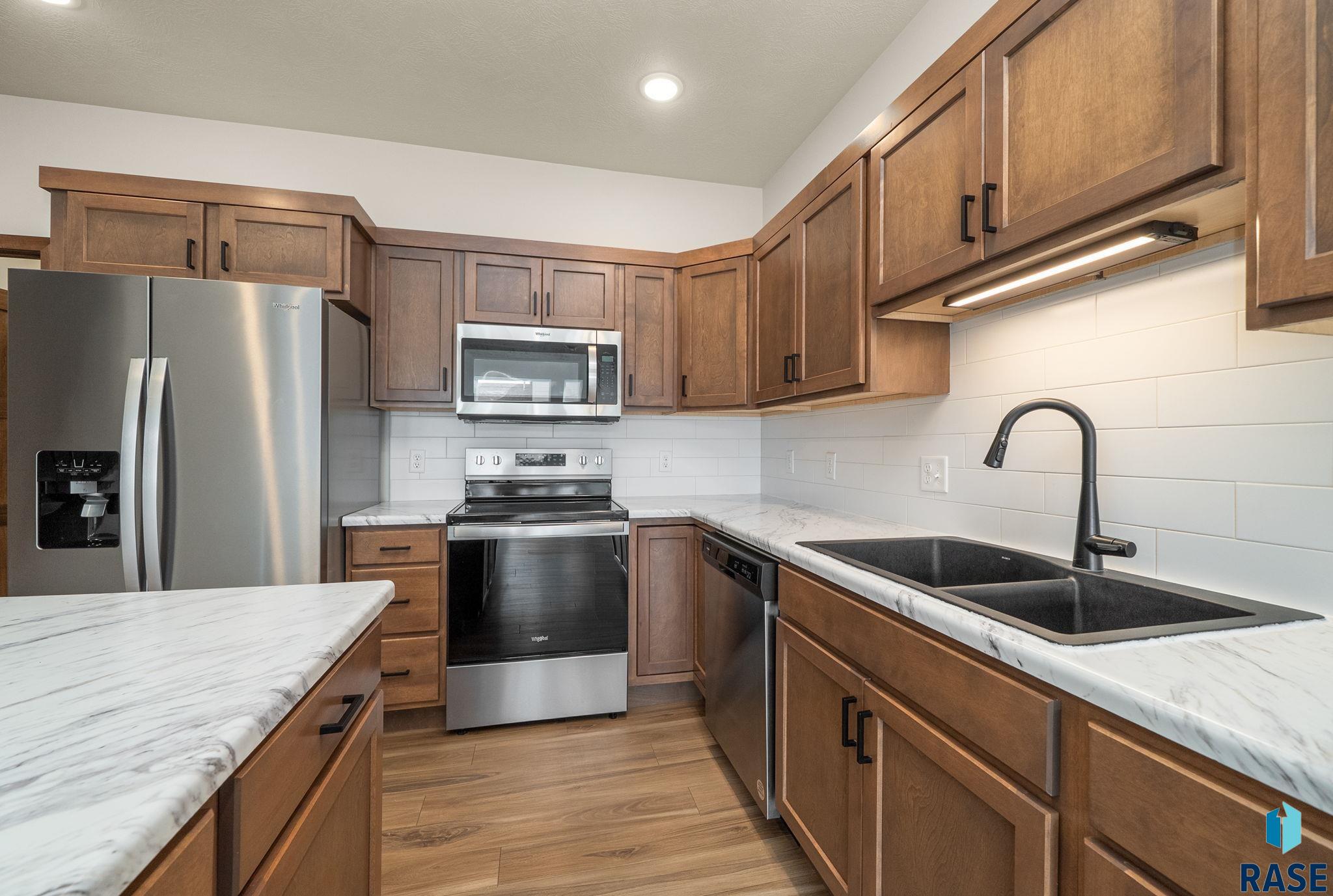 9017 W Jerald Pl
