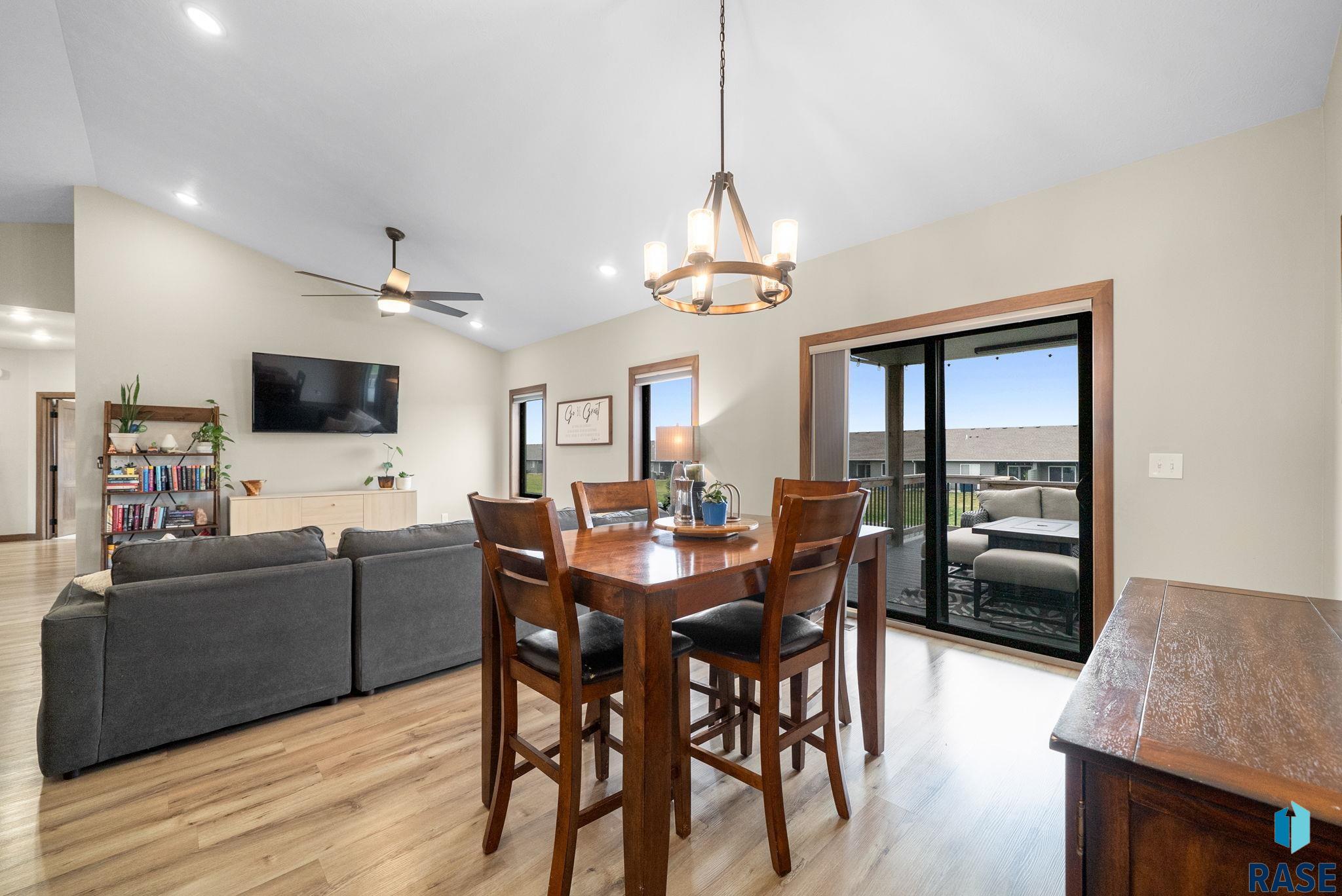 2301 E Mary Moore Dr