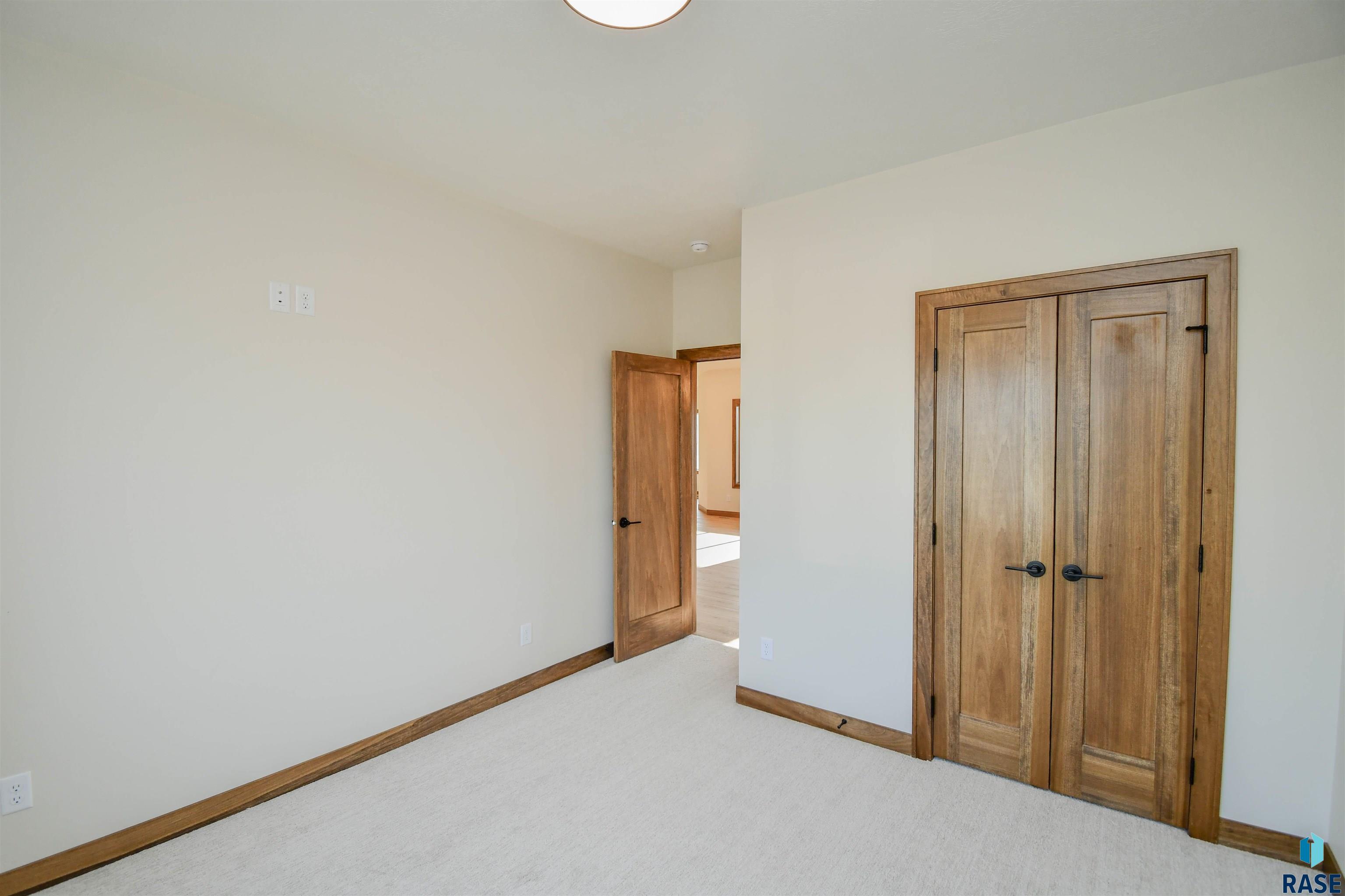 830 Almond Ave