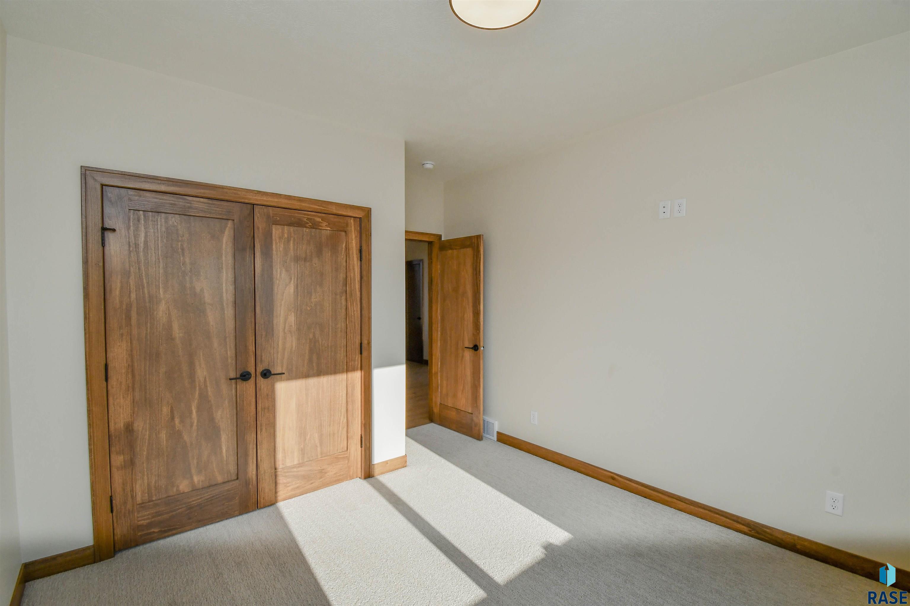 830 Almond Ave