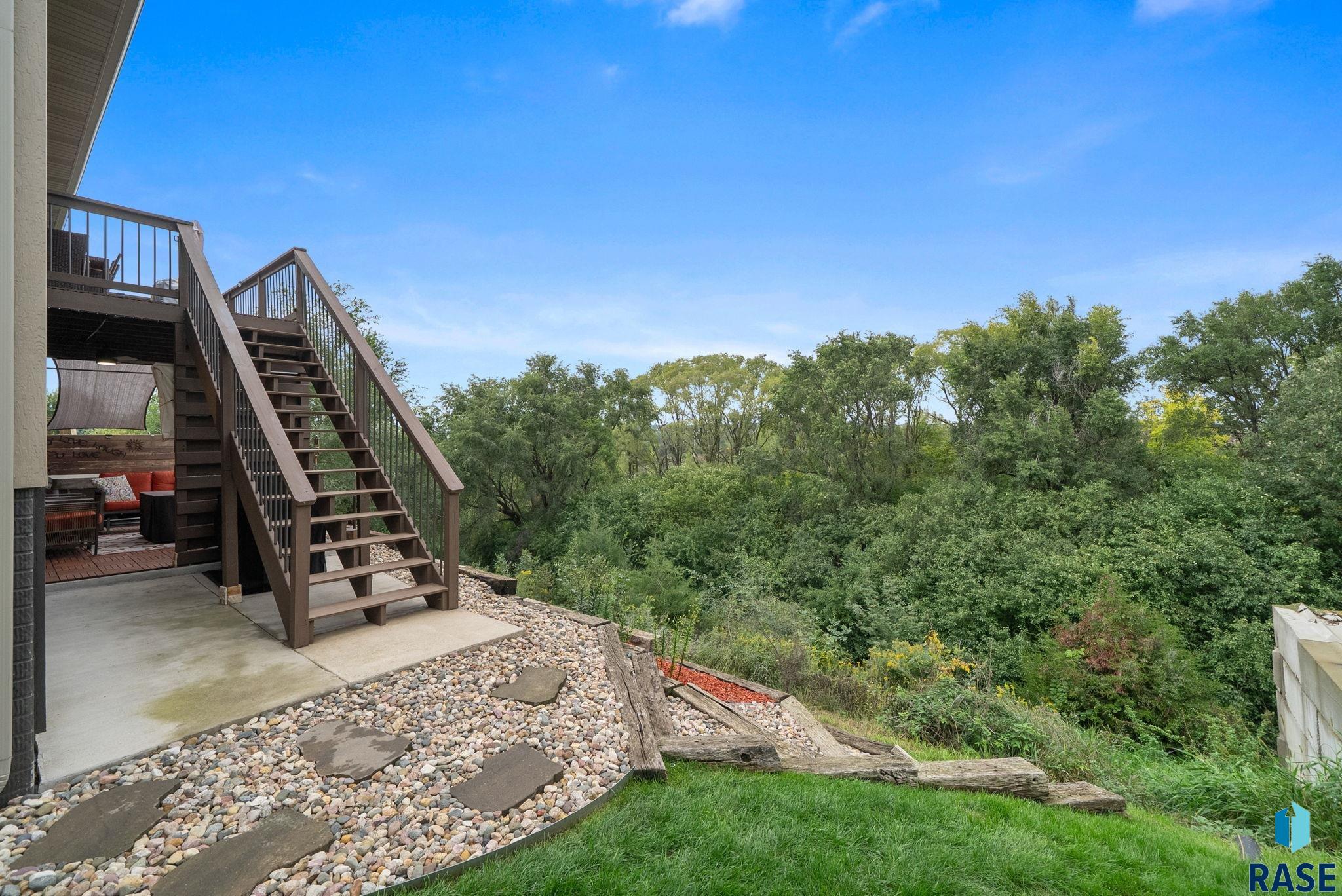 1104 N Archer Dr