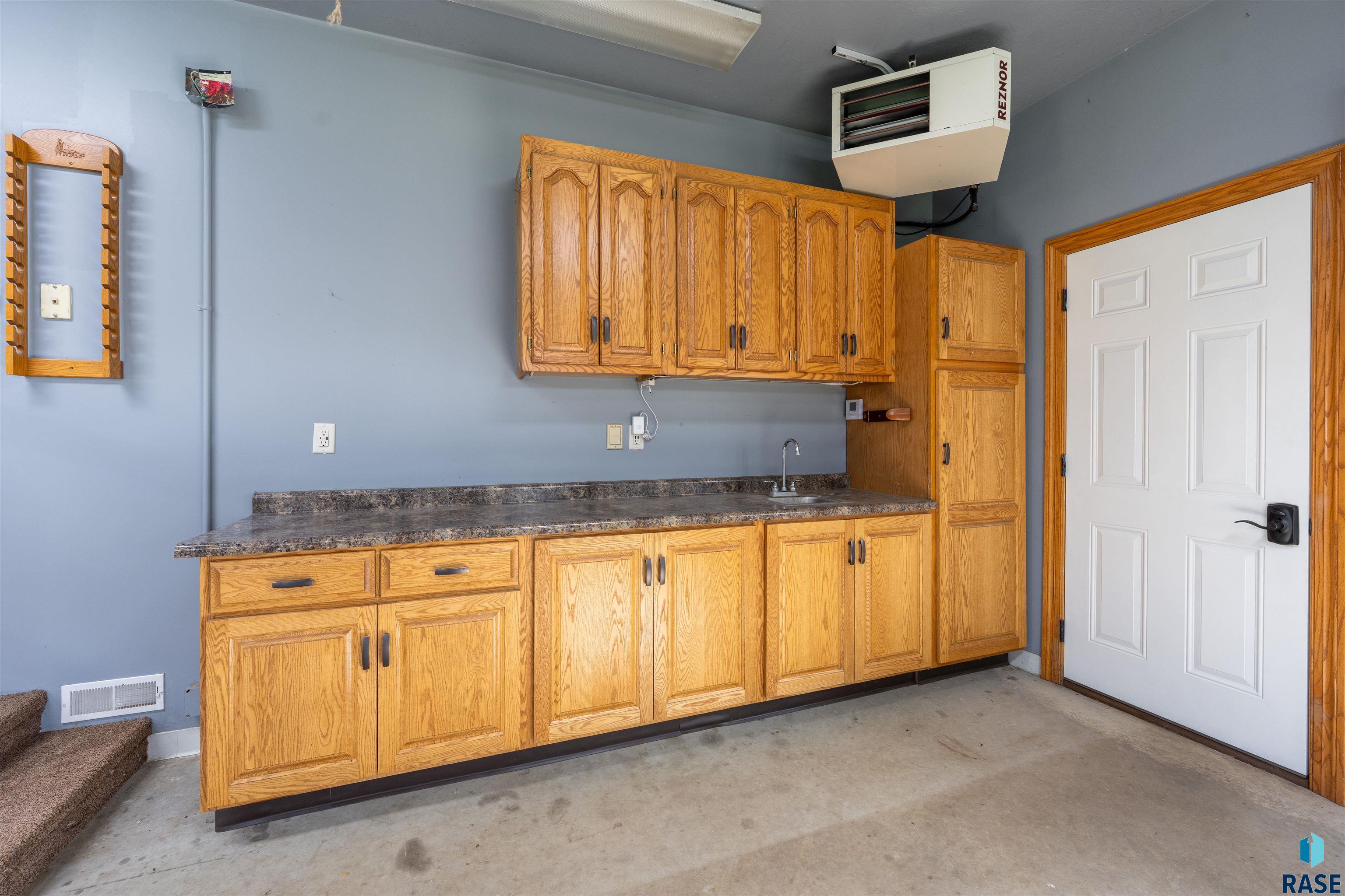 204 S Cherry Ave