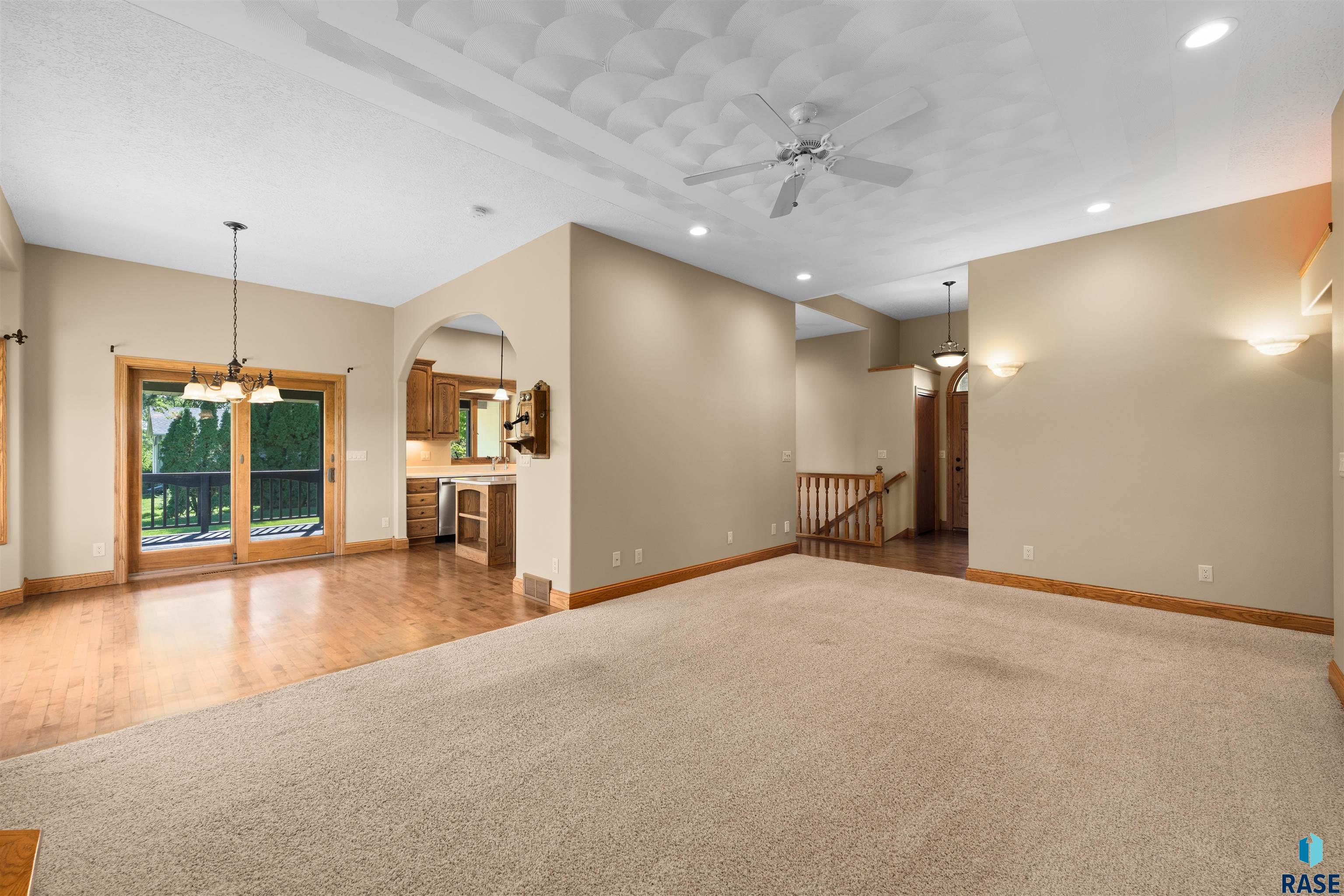 204 S Cherry Ave