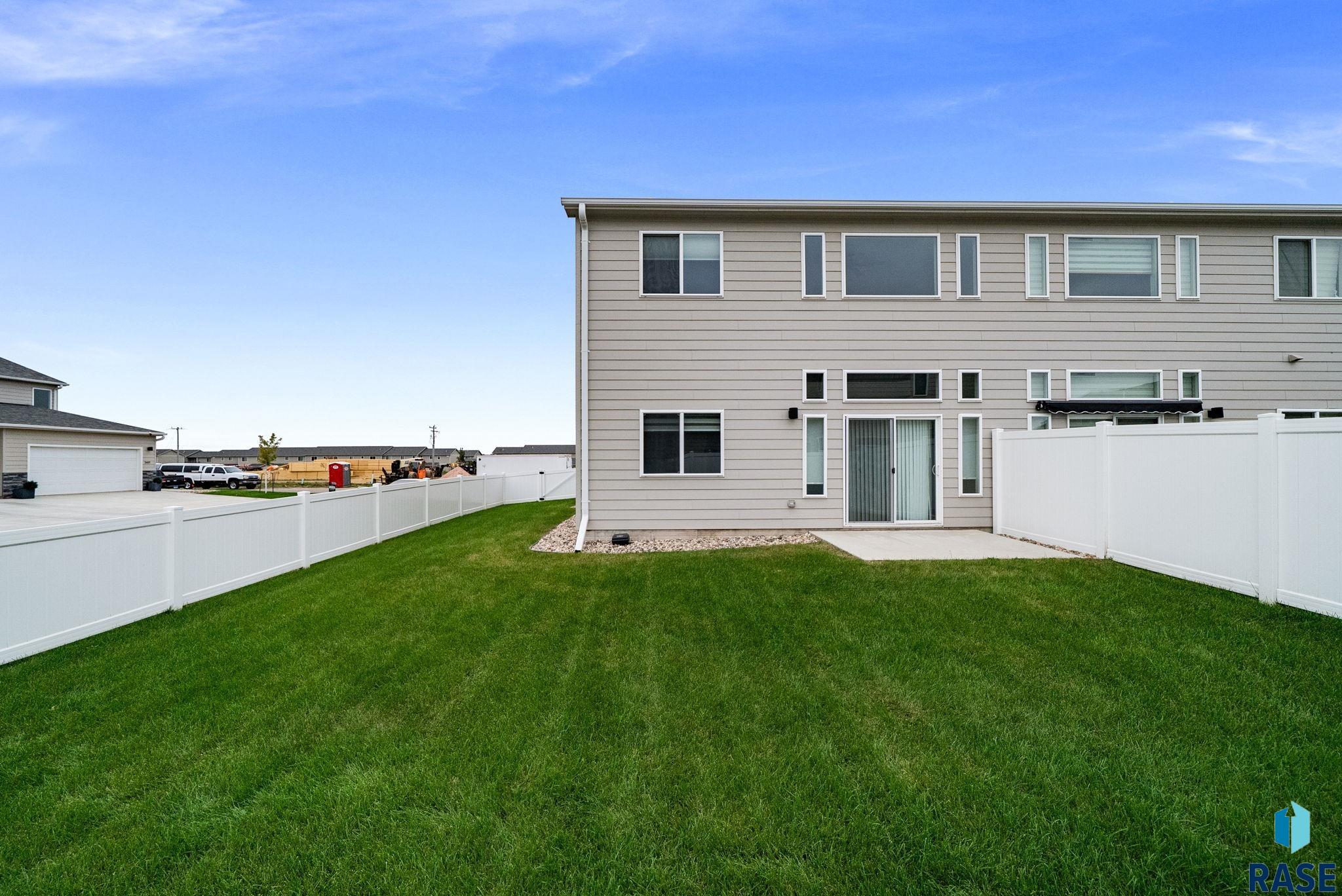 9017 W Jerald Pl