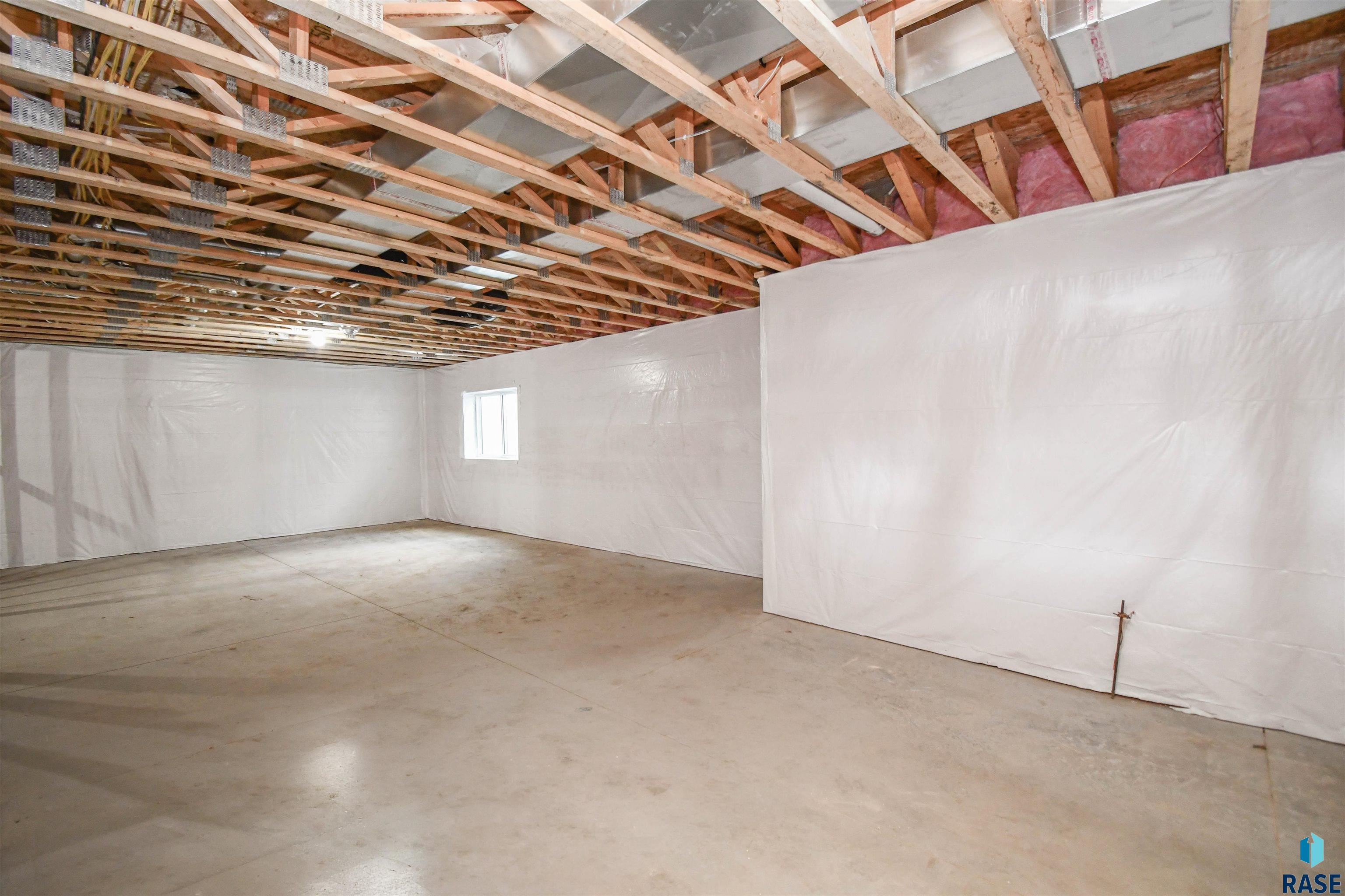 836 Almond Ave