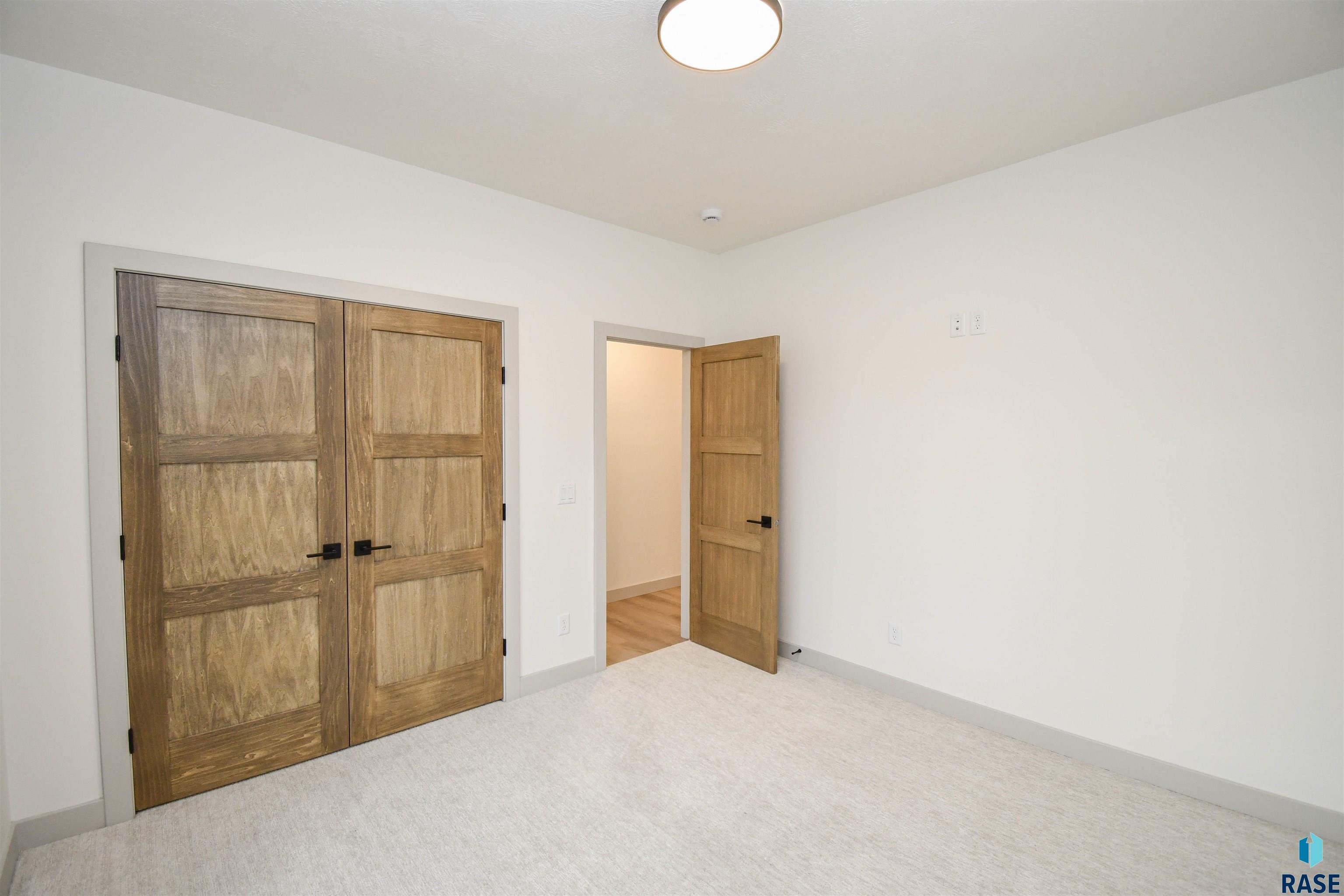 836 Almond Ave