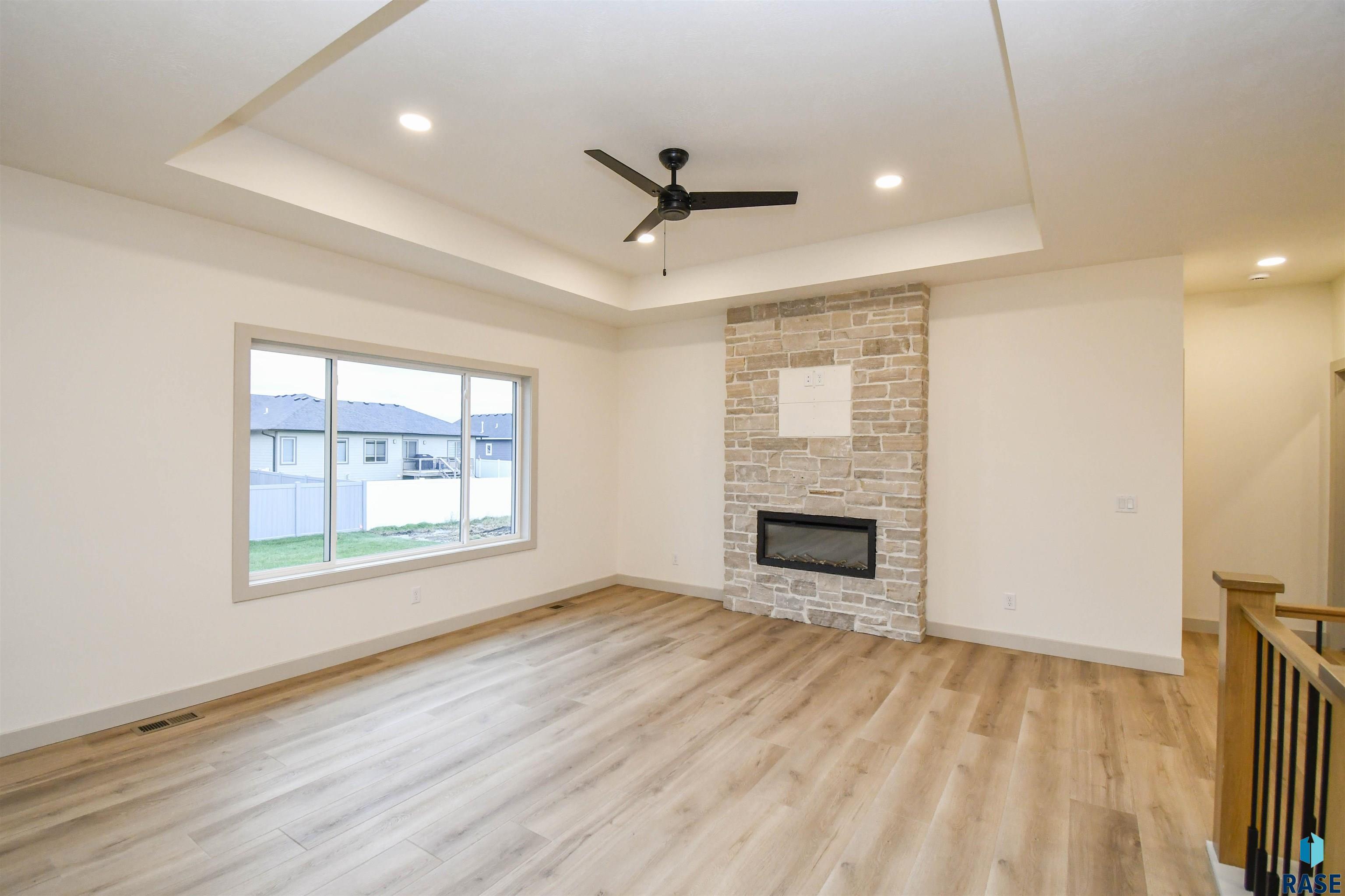 836 Almond Ave