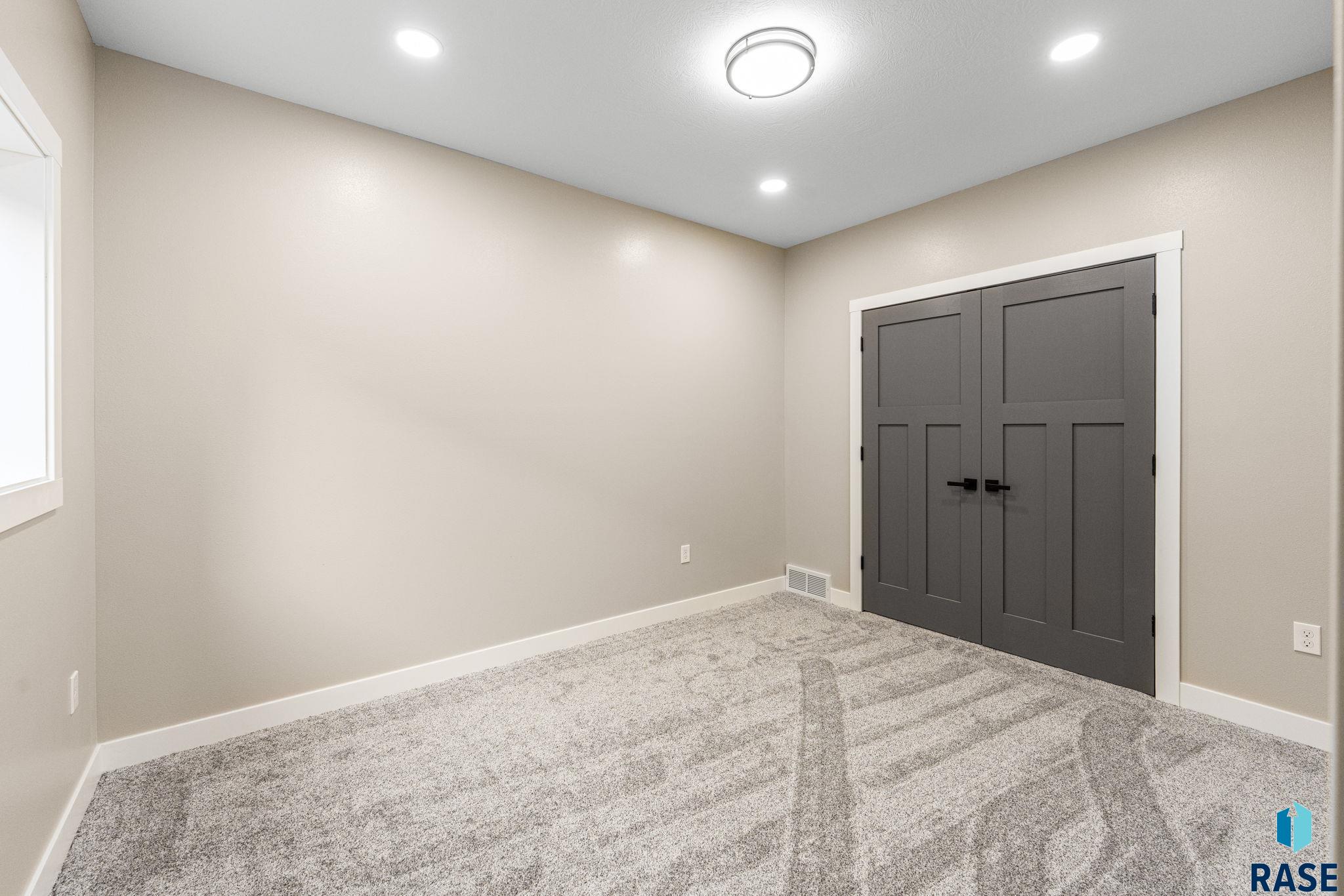 835 Melissa Ave