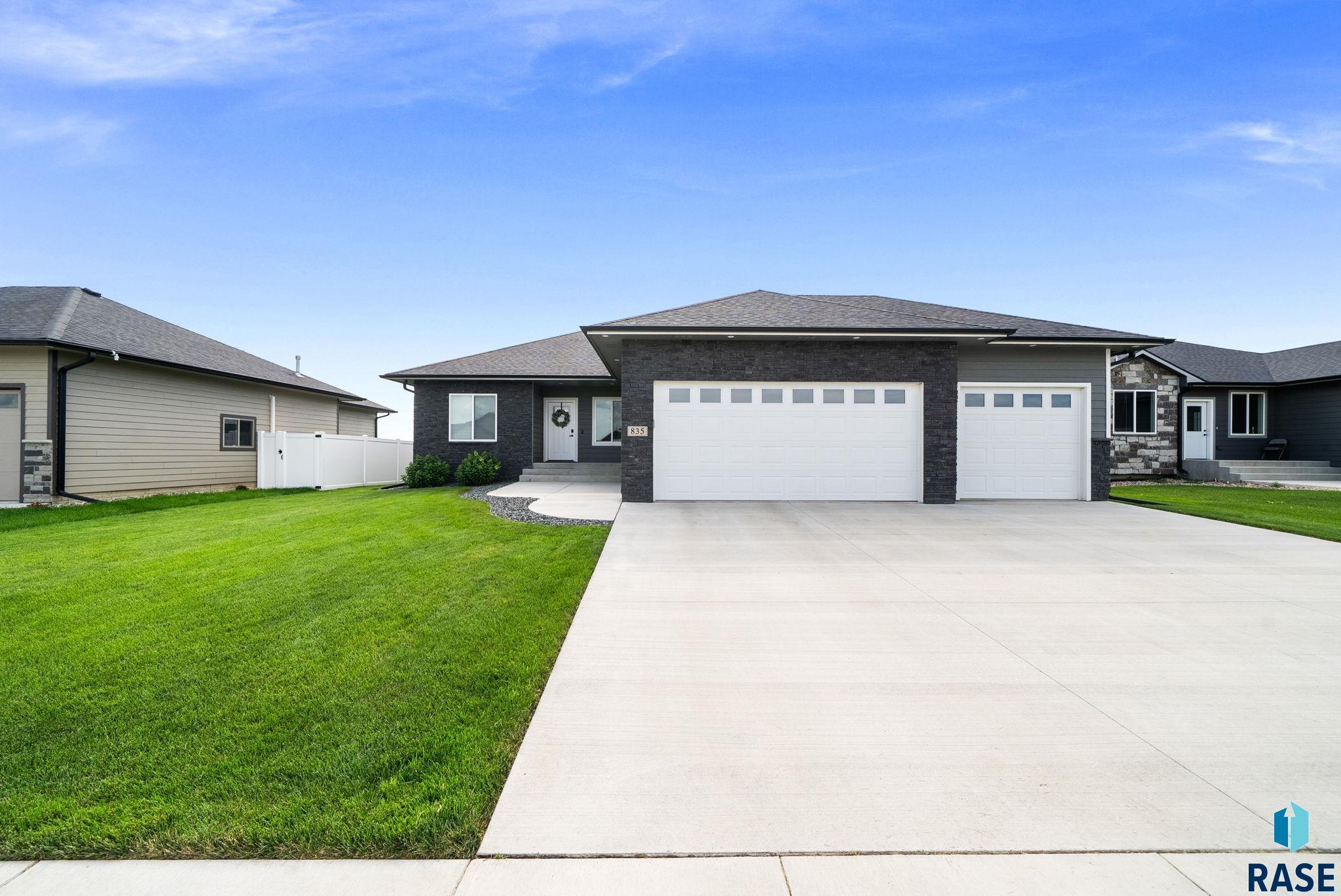 835 Melissa Ave
