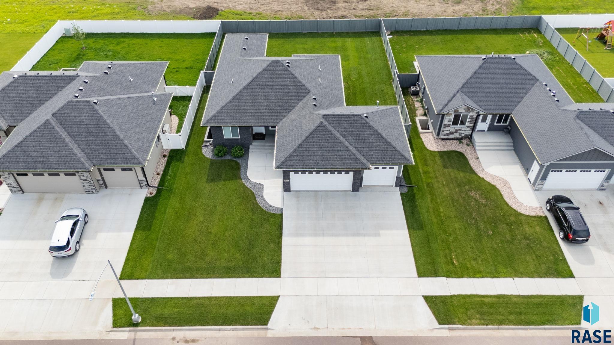 835 Melissa Ave