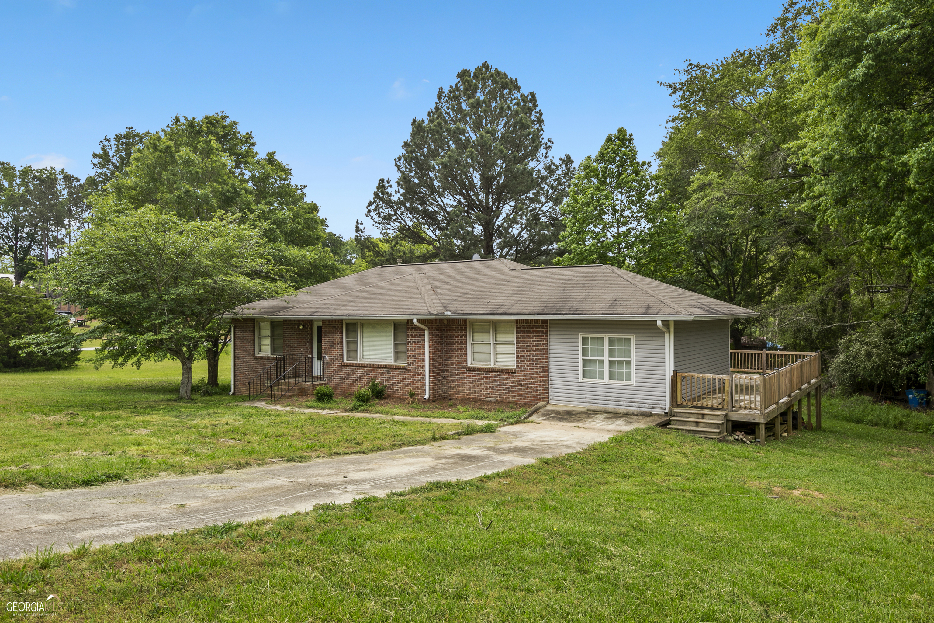 345 Daniel Road
