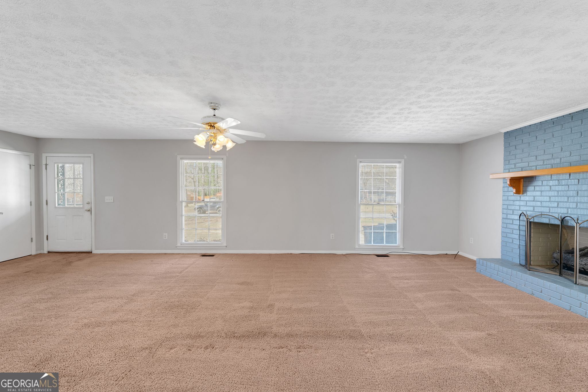 1614 Pinebrook Drive