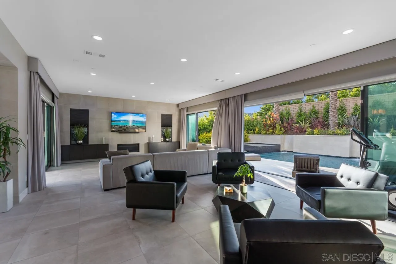 6116 Artisan Way
