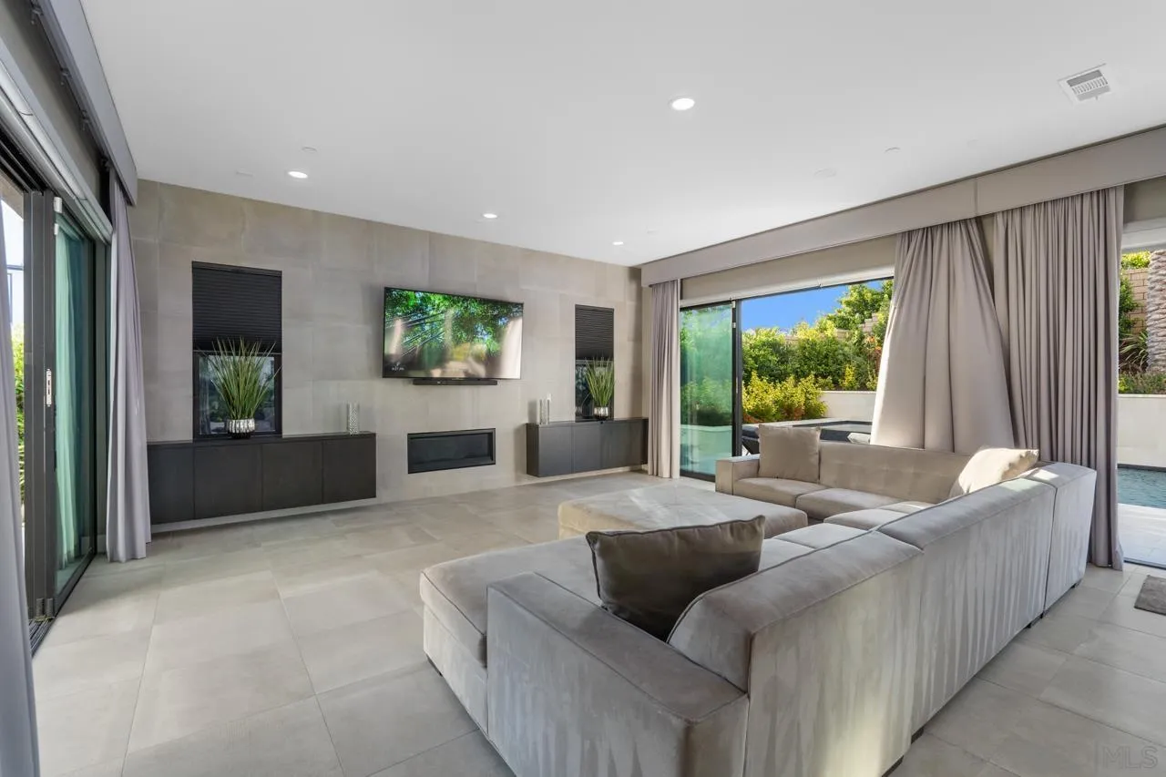 6116 Artisan Way