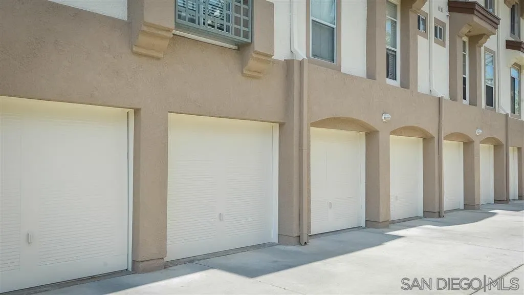 12630 Carmel Country Rd #115 Unit 115