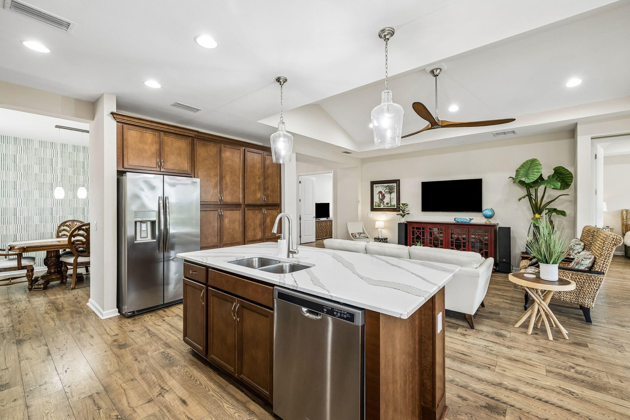 8439 Coral Reef Way