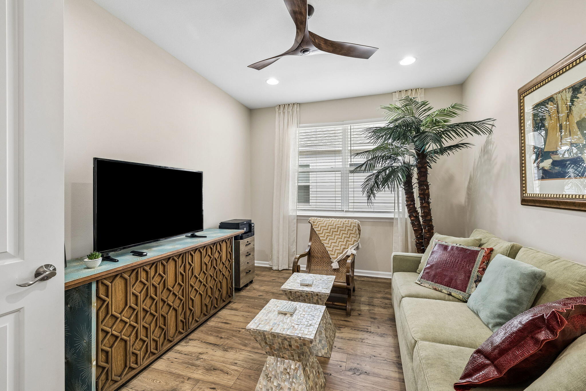 8439 Coral Reef Way