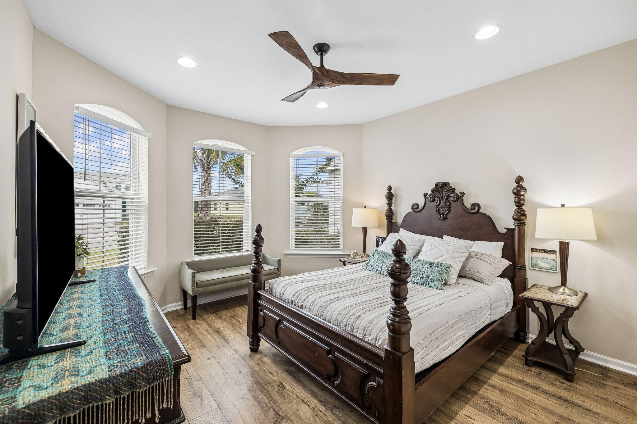 8439 Coral Reef Way