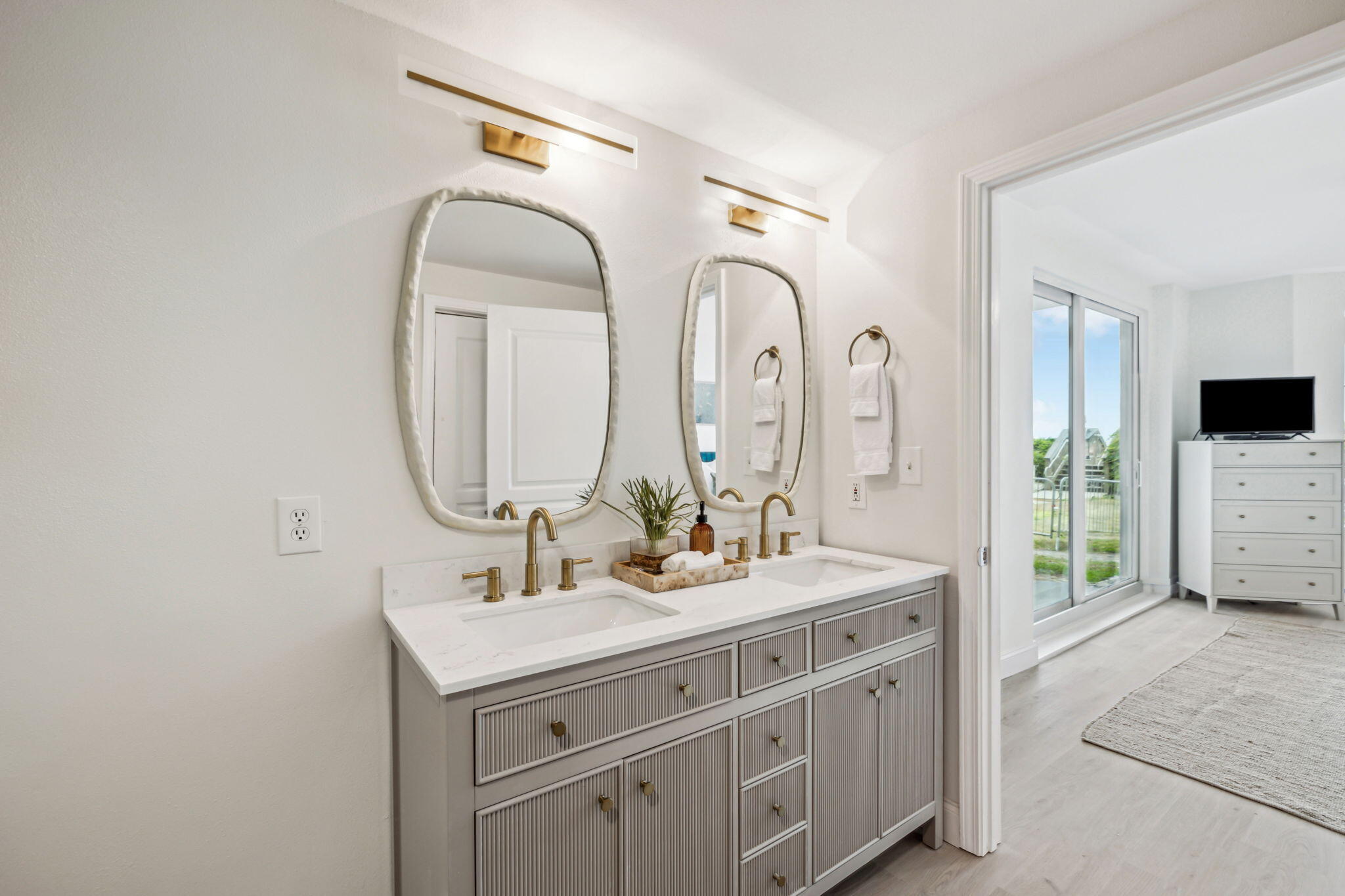 8600 E Co Highway 30A, #110