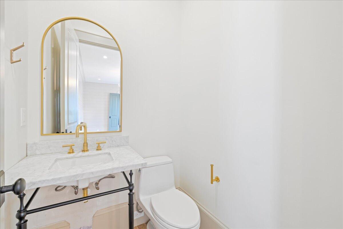 92 Quail Hollow Court