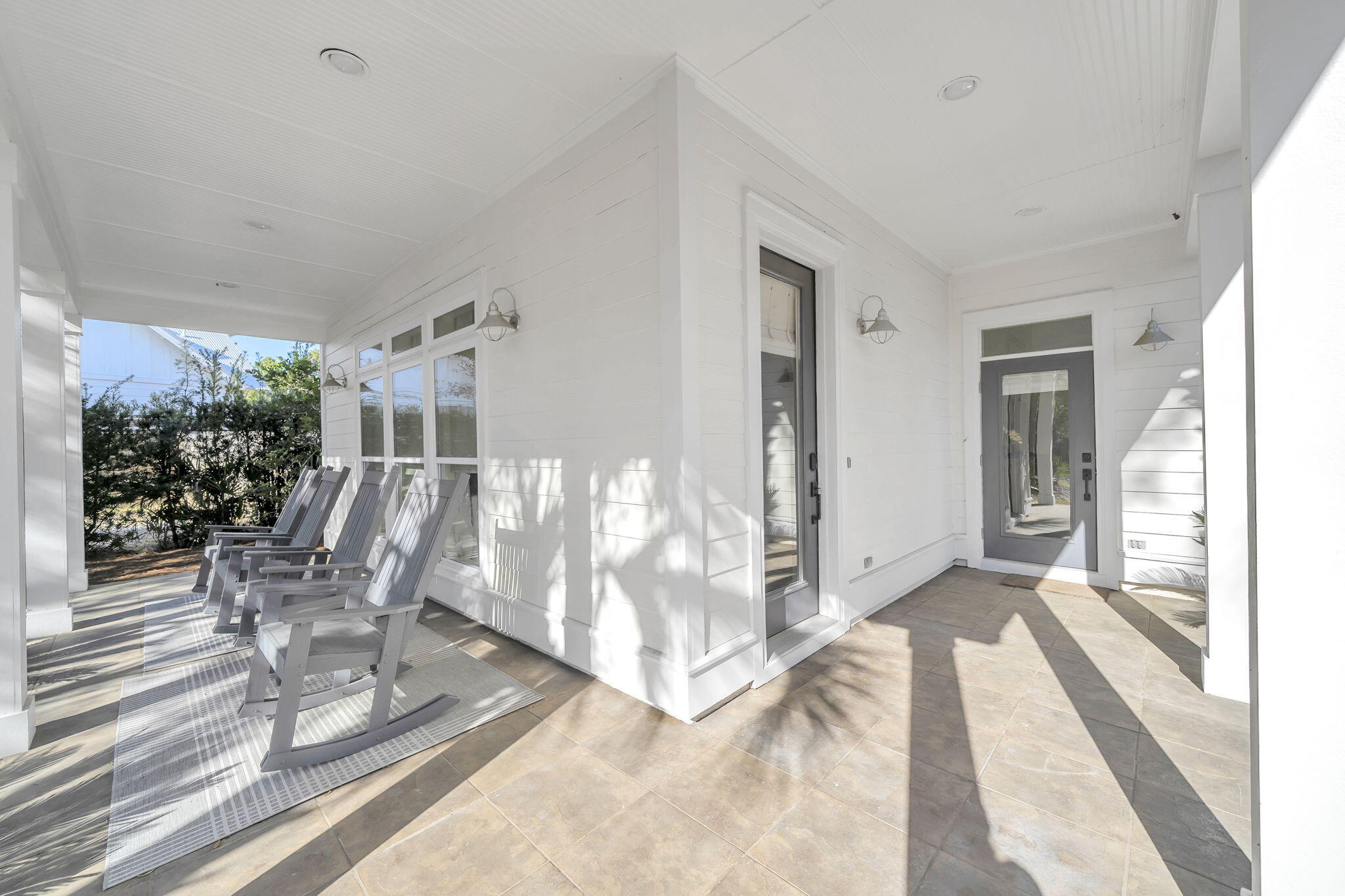 334 Seabreeze Boulevard