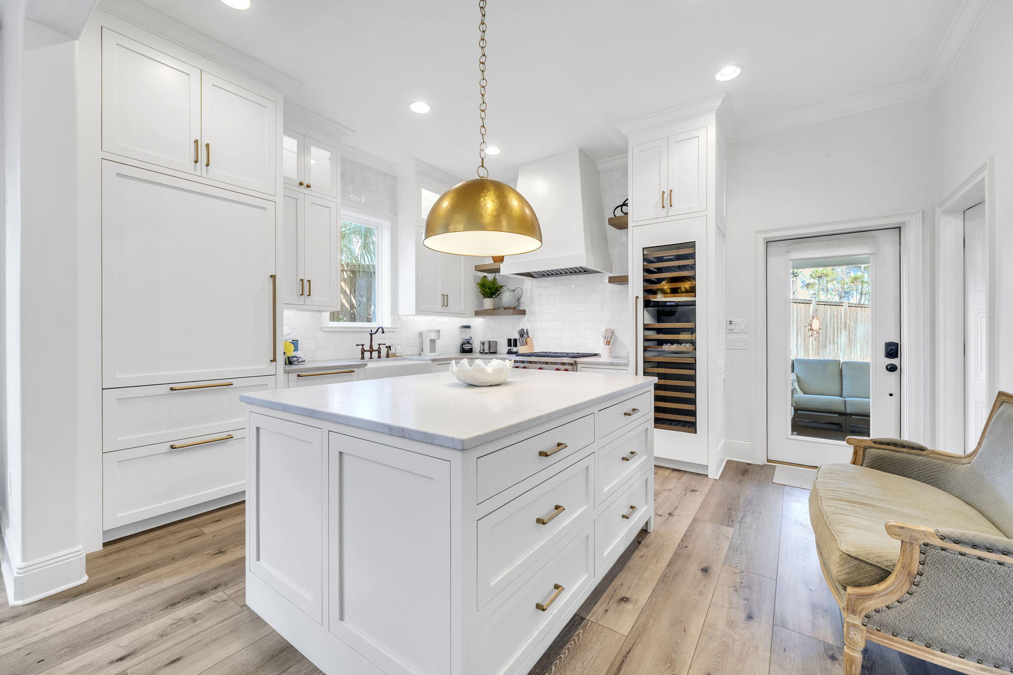 334 Seabreeze Boulevard