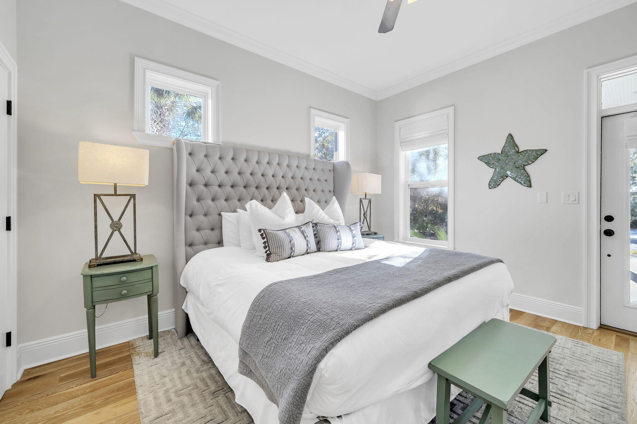 334 Seabreeze Boulevard