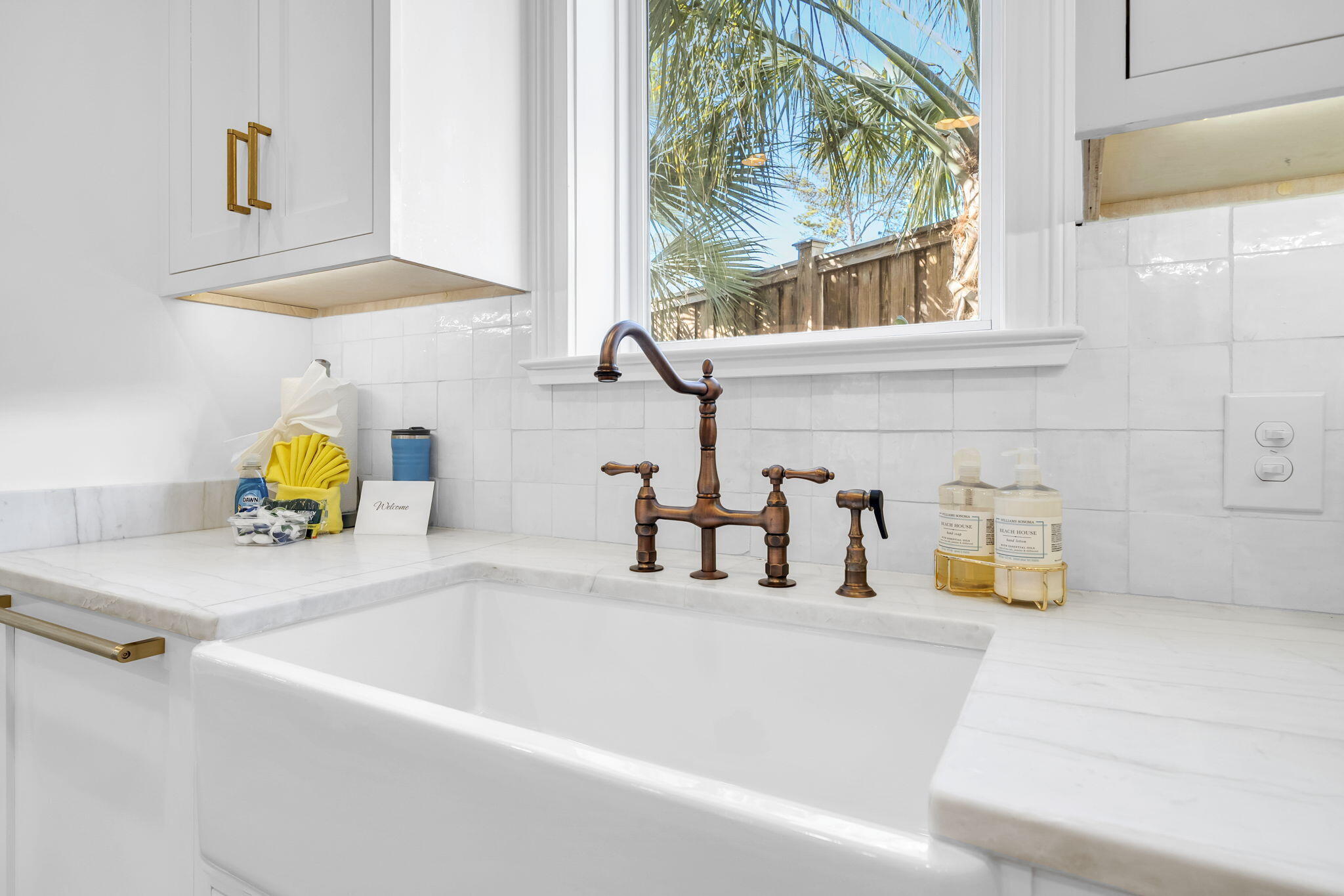 334 Seabreeze Boulevard