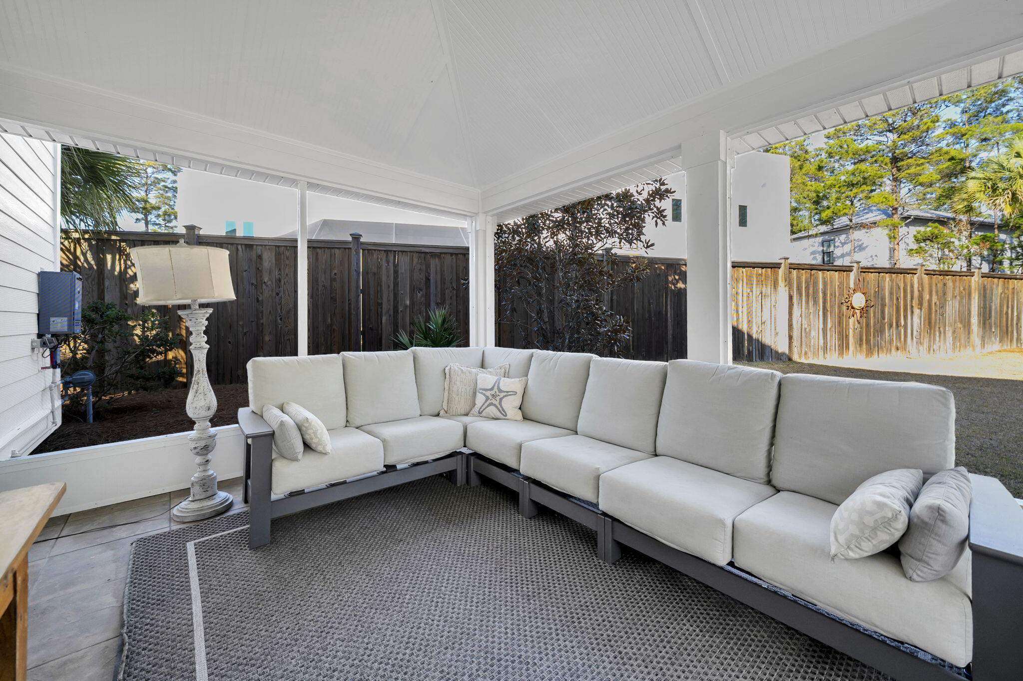 334 Seabreeze Boulevard