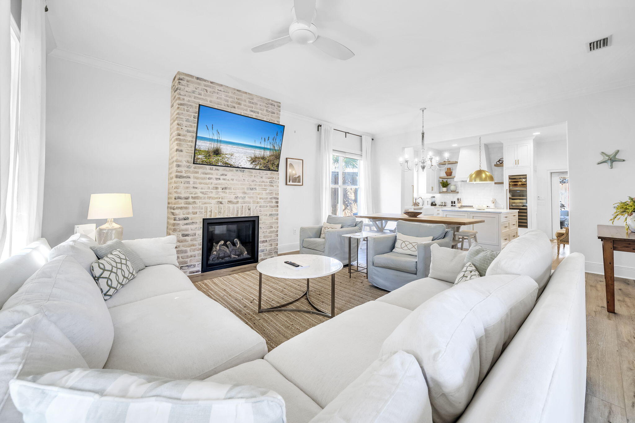 334 Seabreeze Boulevard