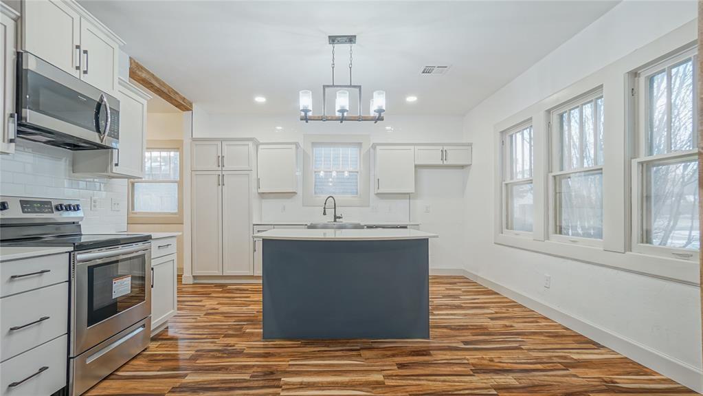 2036 NW 18th Street