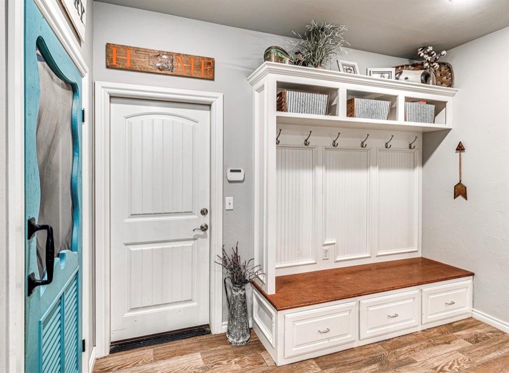 43686 Hunters Hill Drive
