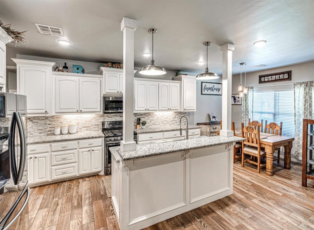 43686 Hunters Hill Drive