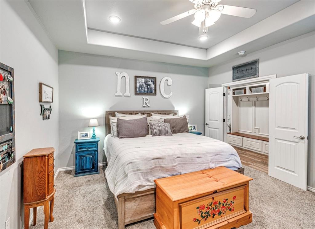 43686 Hunters Hill Drive
