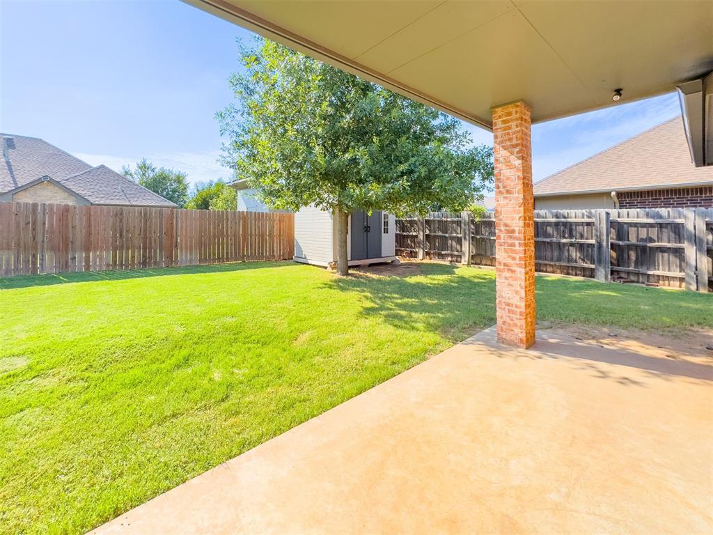 301 N Emerald Way