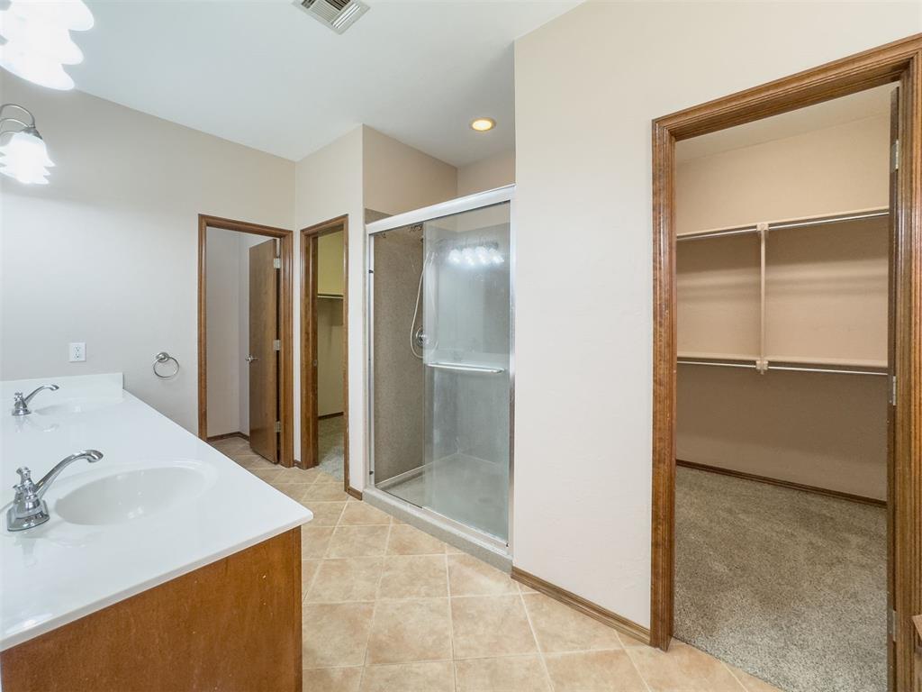 301 N Emerald Way