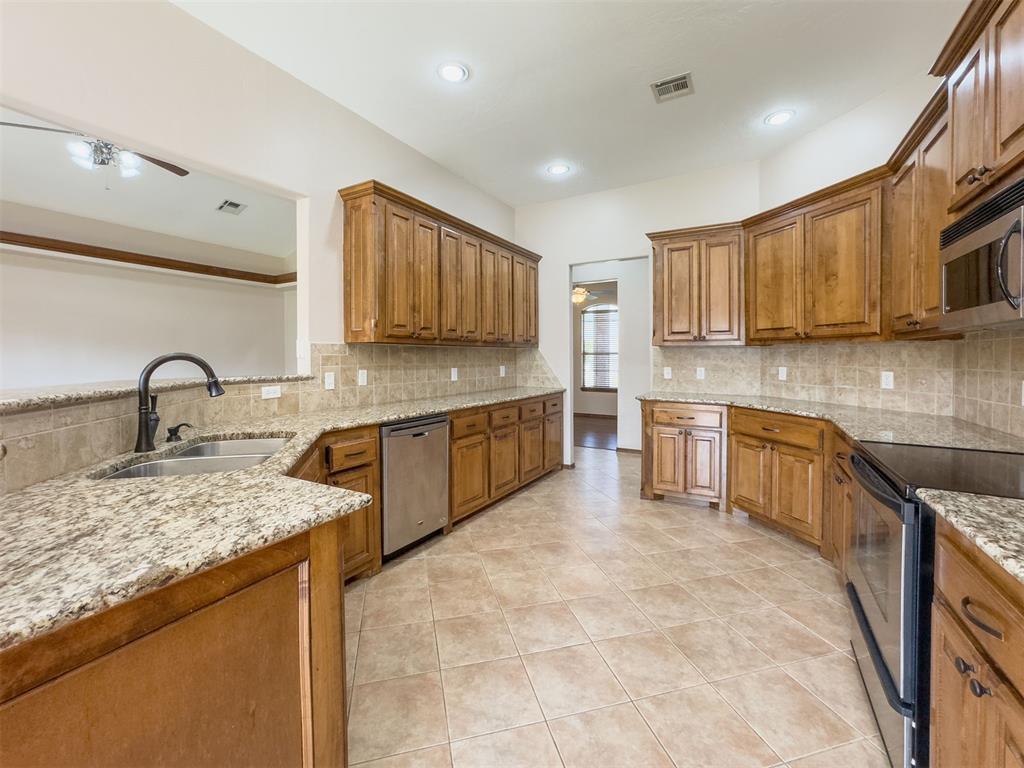 301 N Emerald Way