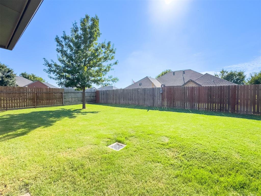301 N Emerald Way