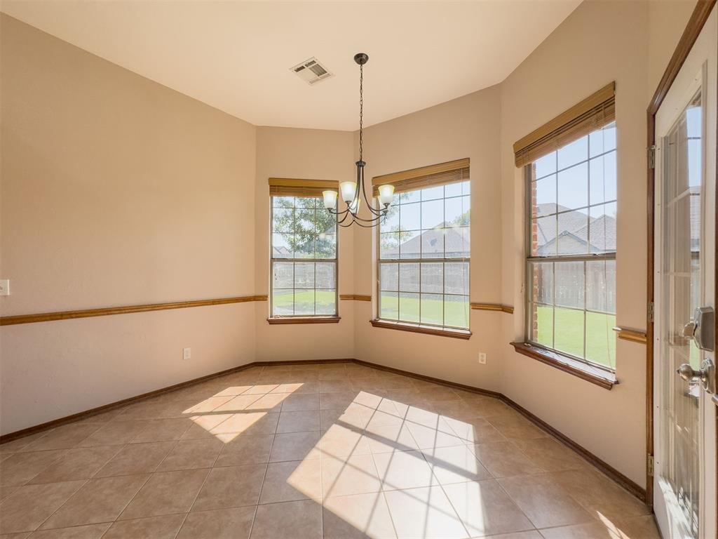 301 N Emerald Way
