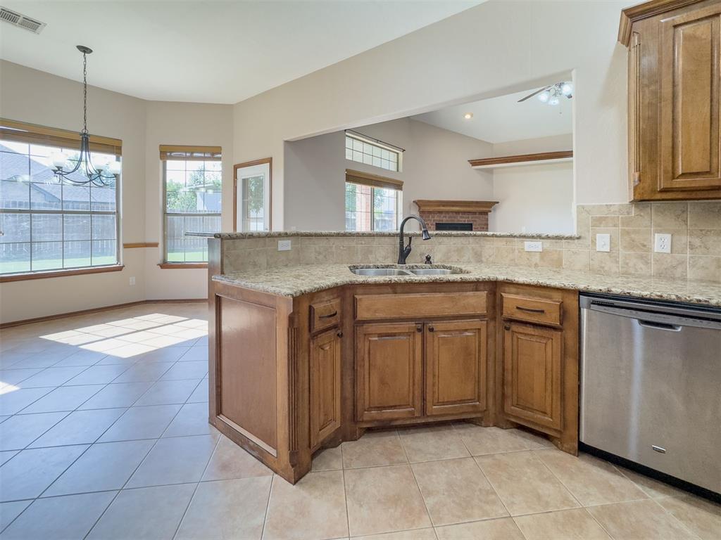 301 N Emerald Way